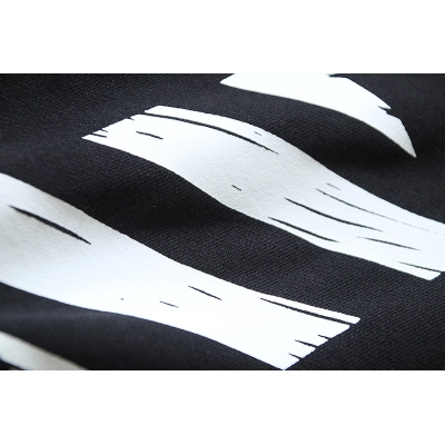 Off-White Graffiti Diagonal Stripe Heavyweight Shorts 1210 02