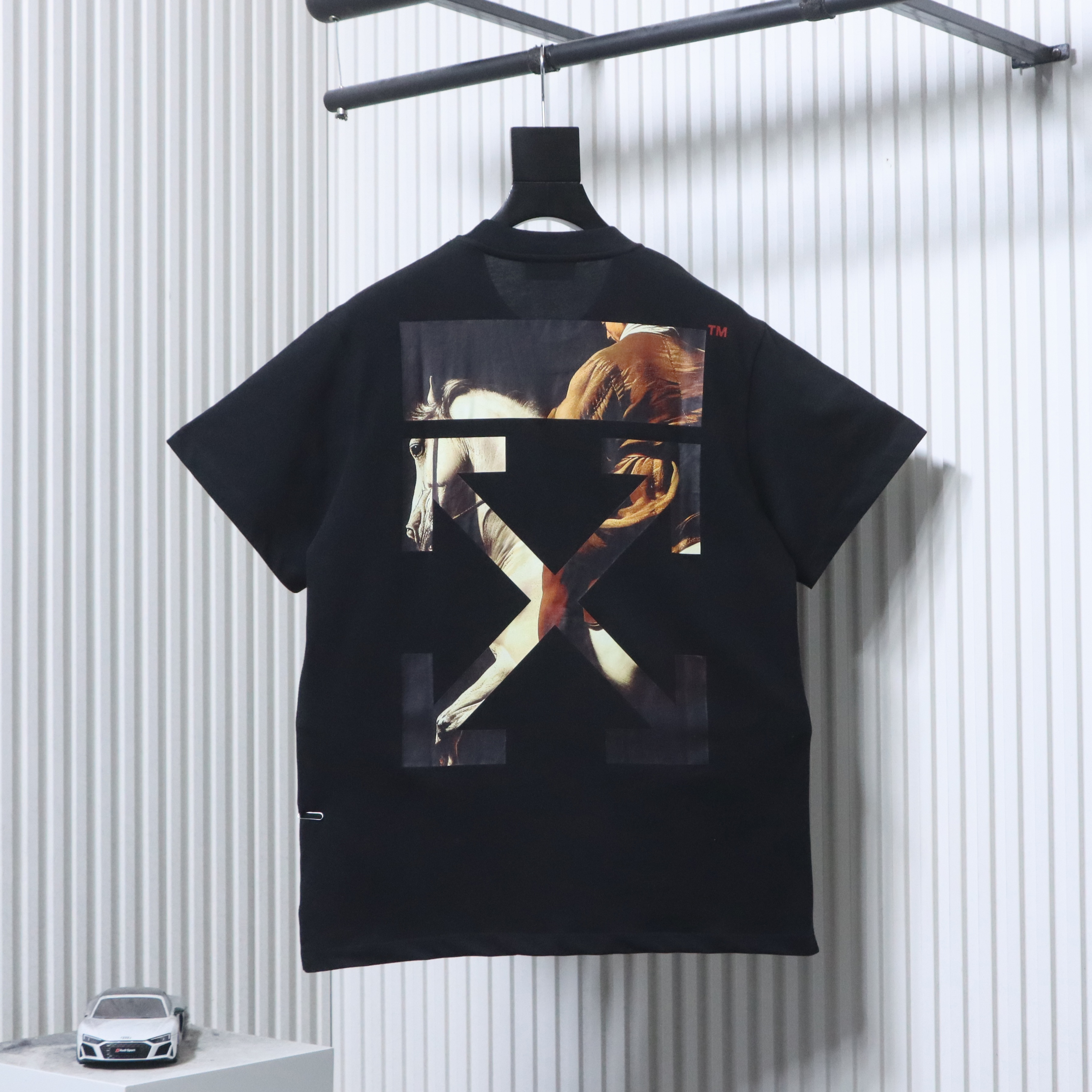 Off-White Horse Portrait Graphic T-Shirt White H150