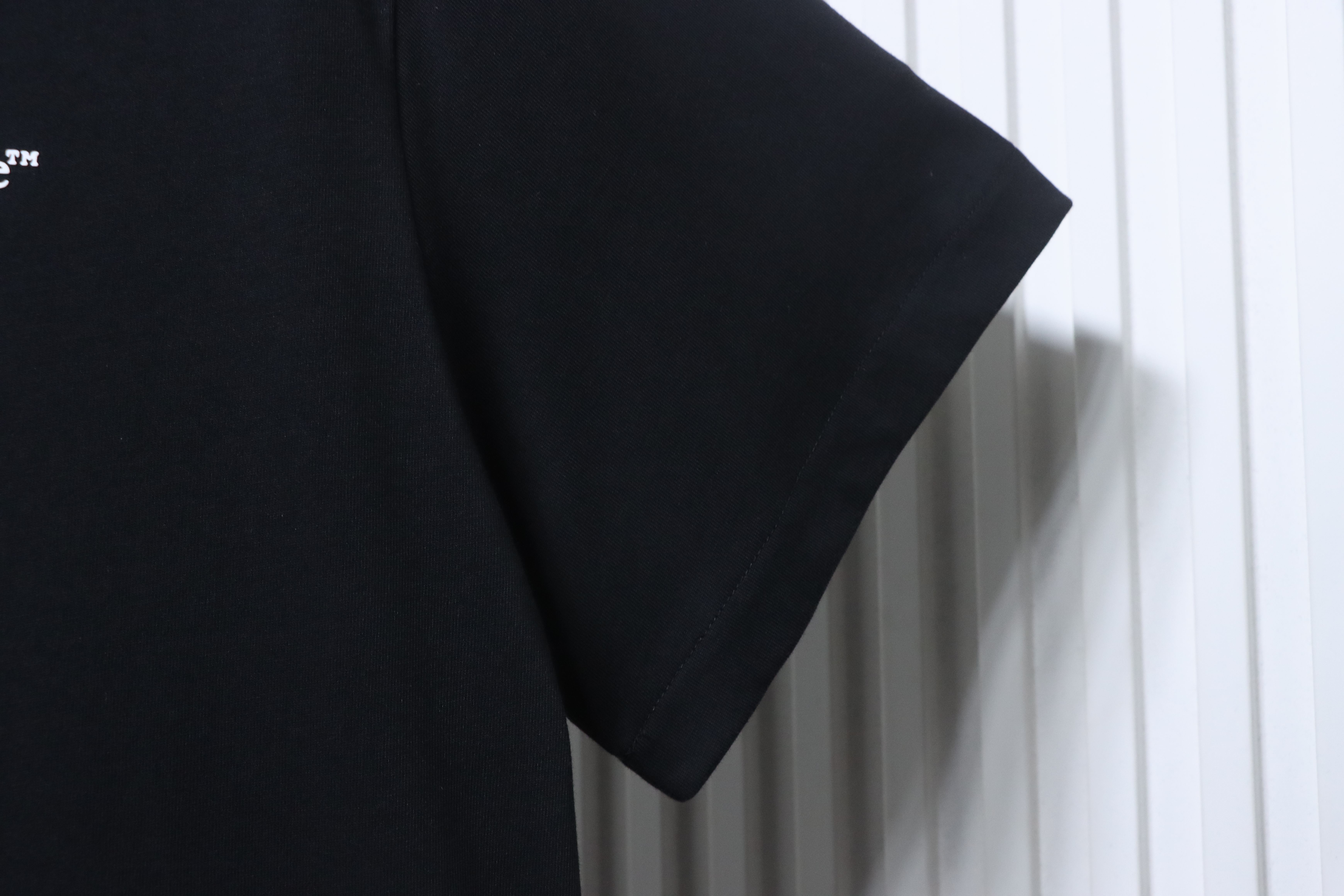Off-White Liquid Metal Arrow T-Shirt H150