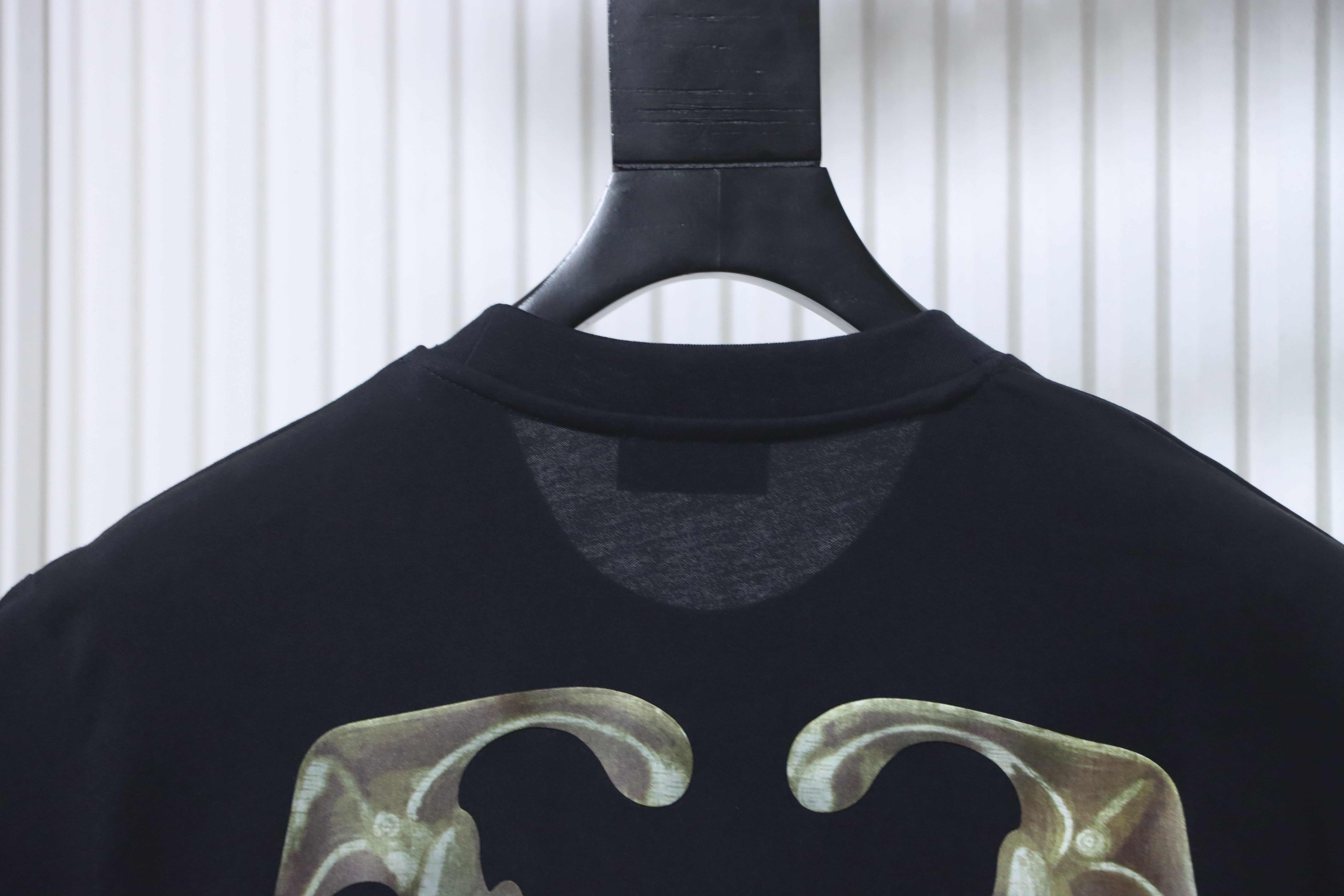 Off-White Liquid Metal Arrow T-Shirt White H150