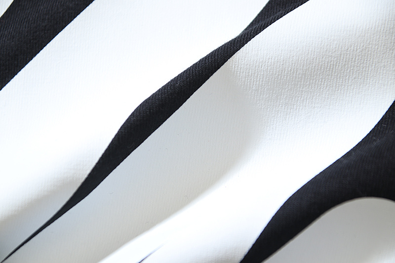 Off-White Wave Stripe Heavyweight T-Shirt H100 1189