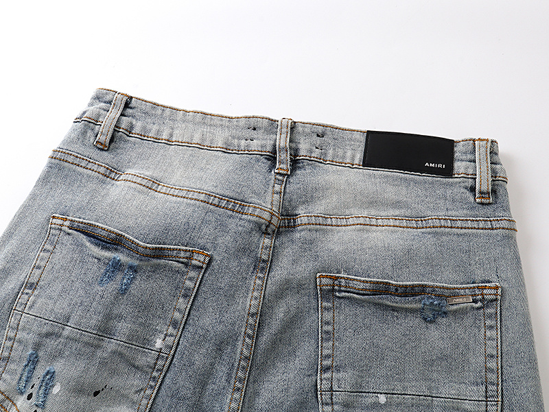 Amiri Distressed Light Blue Jeans H200 AM336