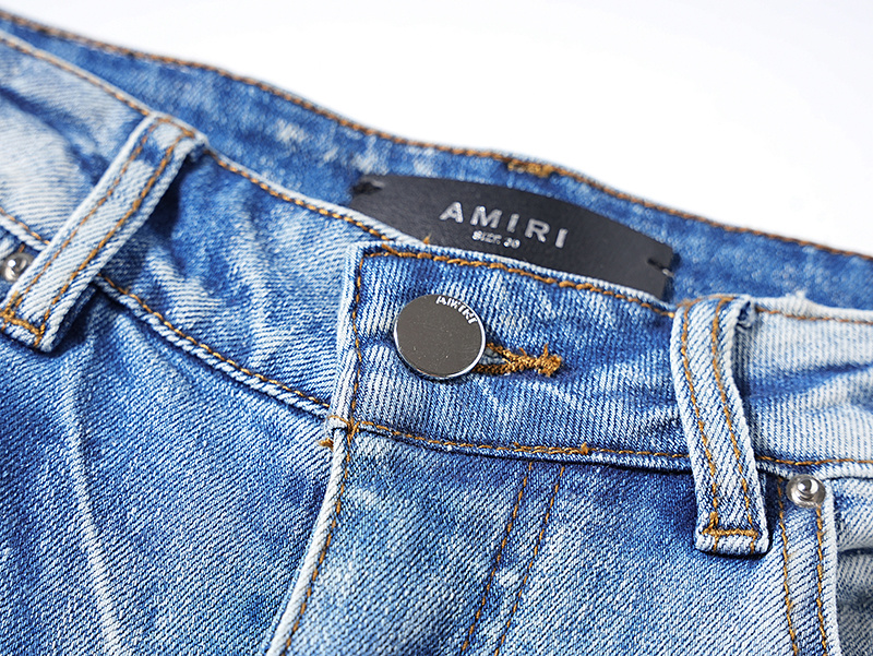 Amiri Knee Distressed Light Blue Jeans H200 AM318