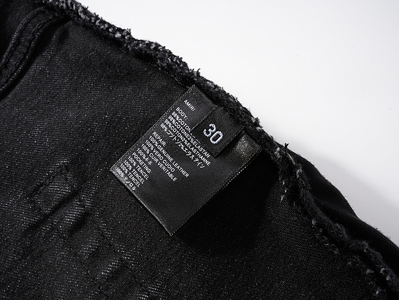 Amiri Knee Patch Distressed Black Jeans H200 AM328