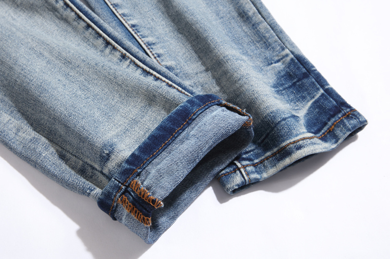 Amiri Knee Patch Light Blue Jeans H200 AM304