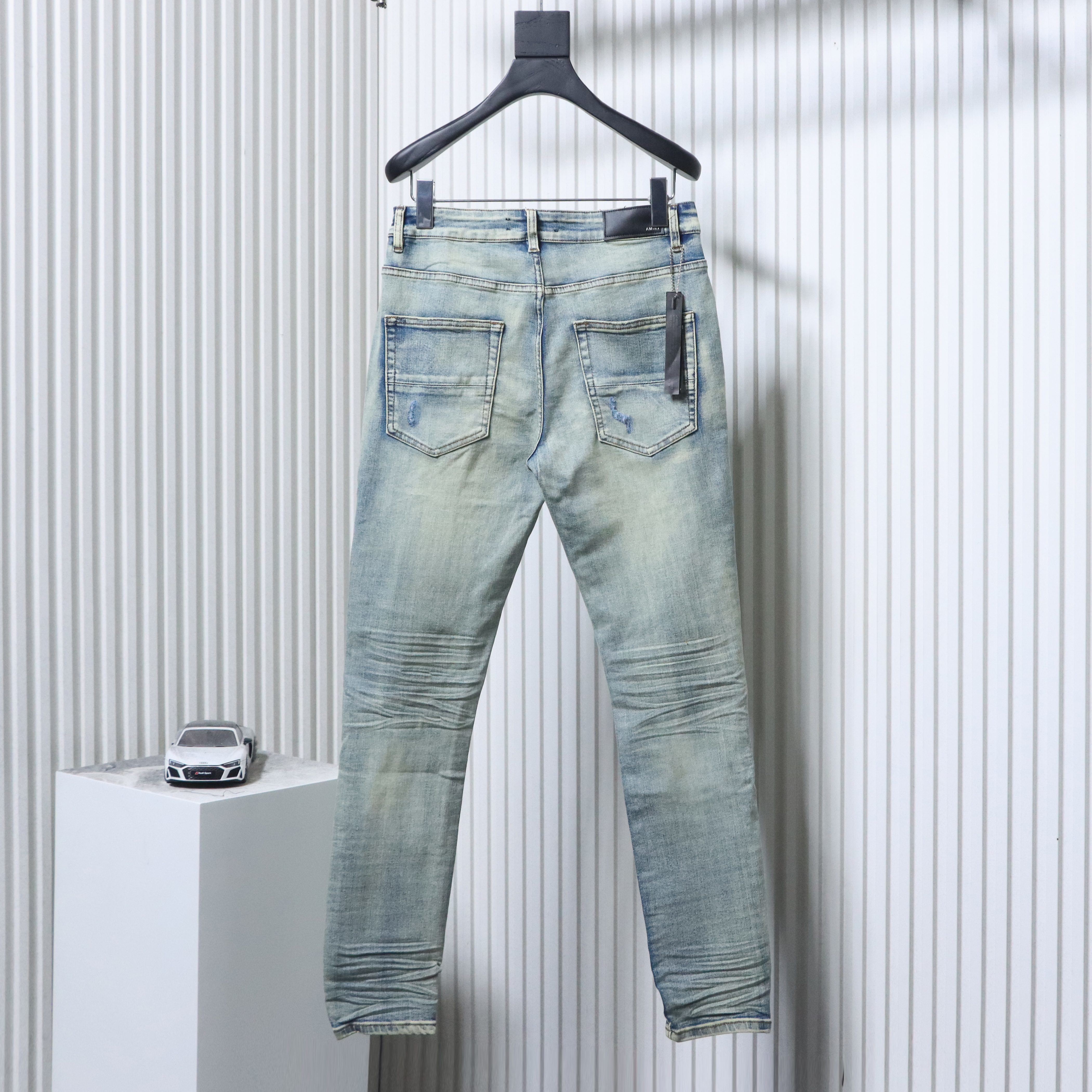 Amiri Knife Cut Distressed Jeans Blue H200 AM607