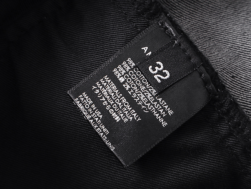 Amiri Logo Patch Black Denim Shorts H200 AM605