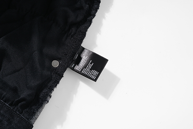 Amiri Logo Patch Distressed Black Jeans H200 AM320