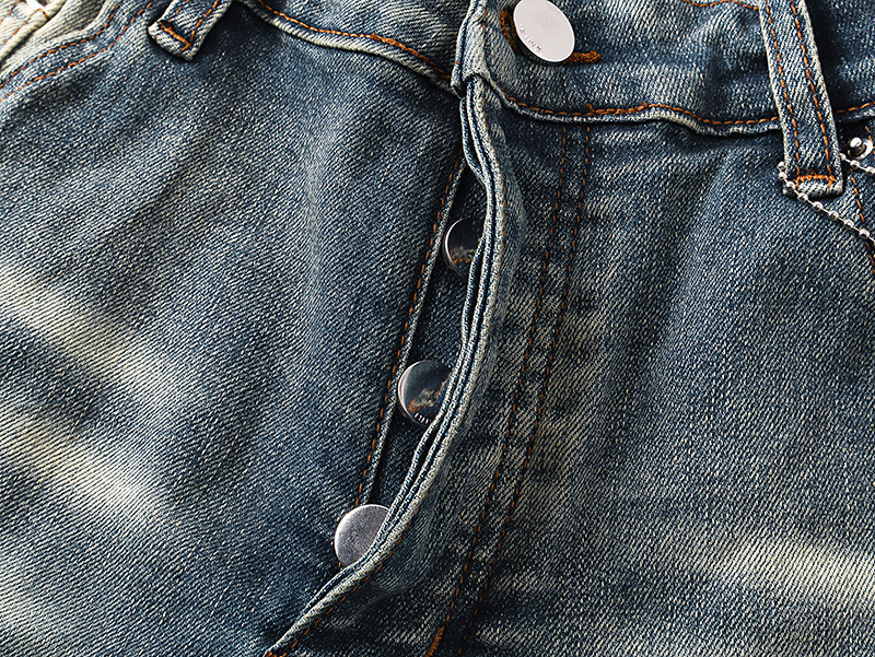 Amiri Logo Patch Light Blue Denim Shorts H200 AM603