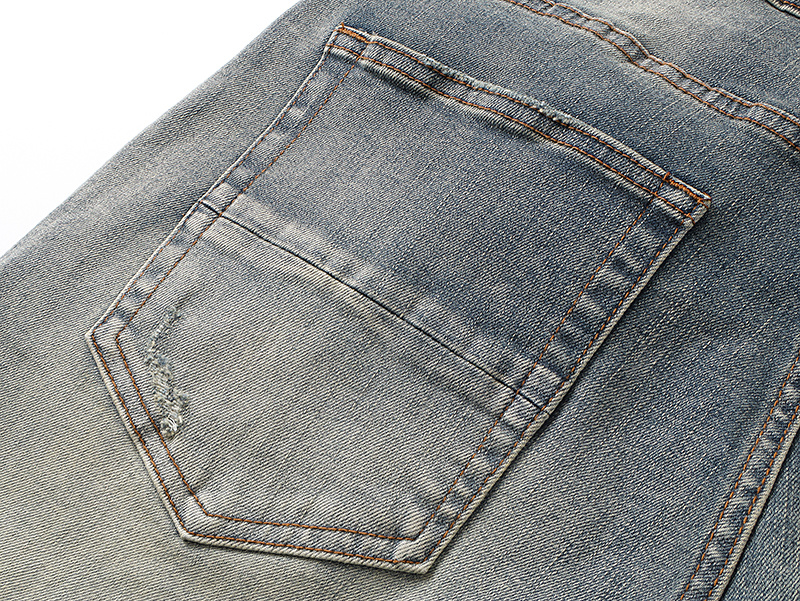 Amiri Logo Patch Light Blue Denim Shorts H200 AM603