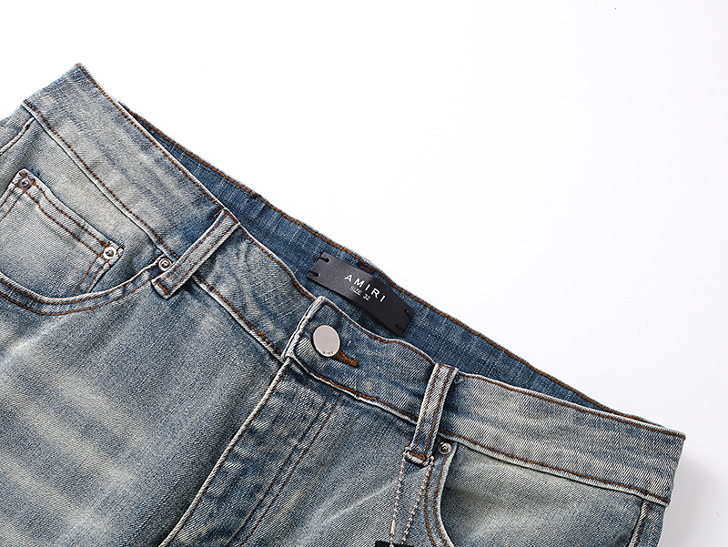 Amiri Logo Patch Light Blue Denim Shorts H200 AM606