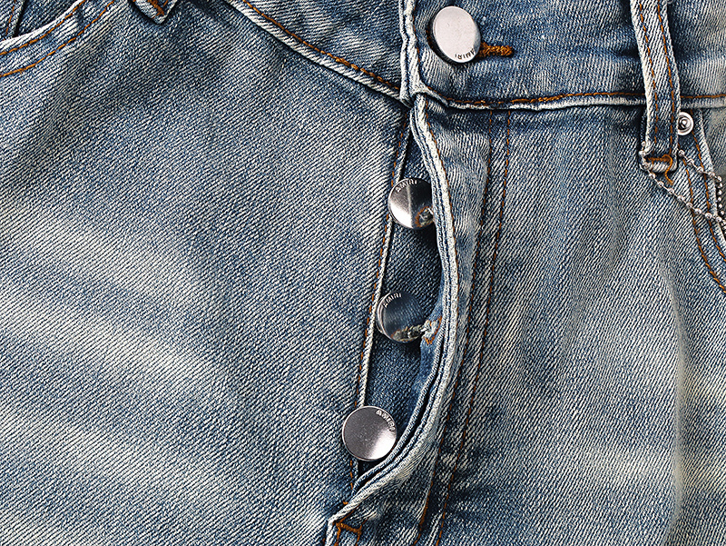 Amiri Logo Patch Light Blue Denim Shorts H200 AM606