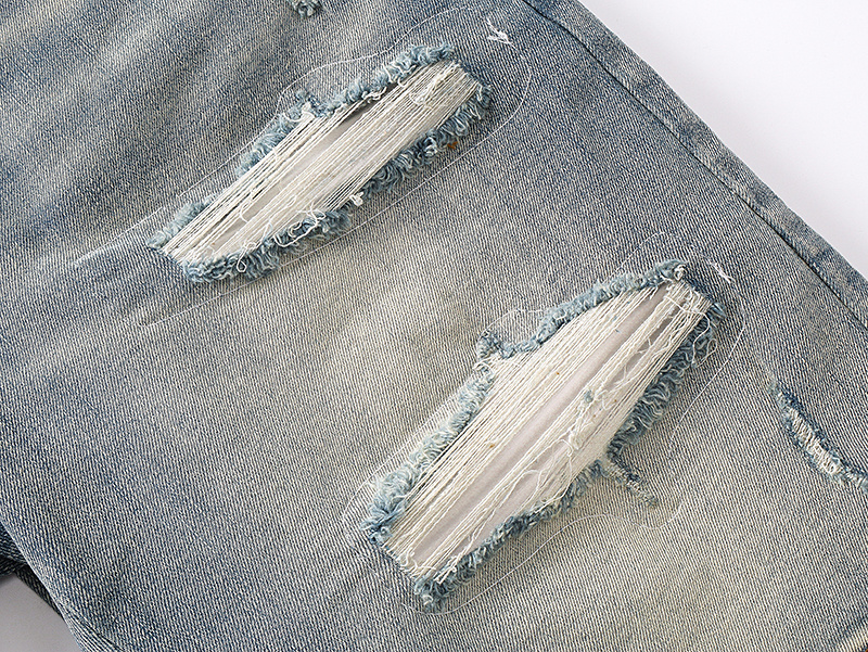Amiri Logo Patch Light Blue Denim Shorts H200 AM606