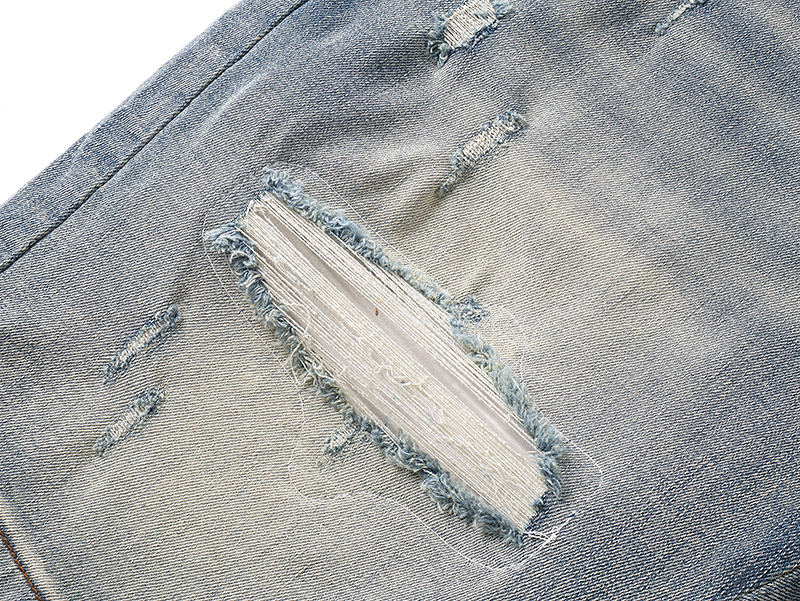 Amiri Logo Patch Light Blue Denim Shorts H200 AM606
