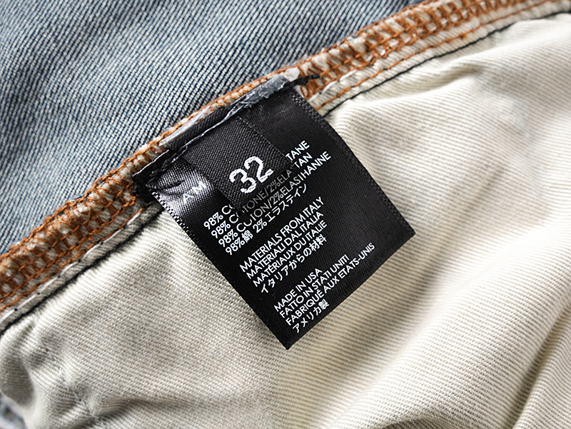 Amiri Logo Patch Light Blue Denim Shorts H200 AM607