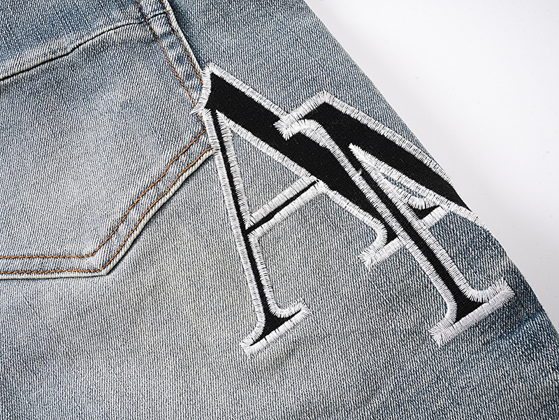 Amiri Logo Patch Light Blue Denim Shorts H200 AM607