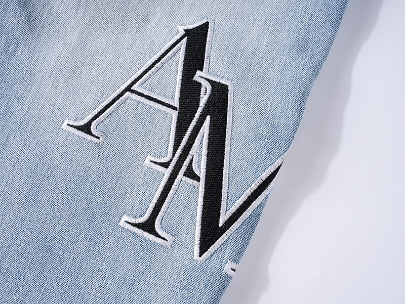 Amiri Logo Patch Light Blue Jeans H200 AM324