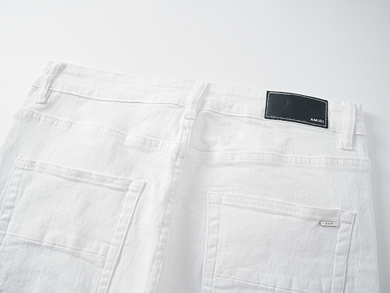 Amiri Logo Patch White Jeans H200 AM334