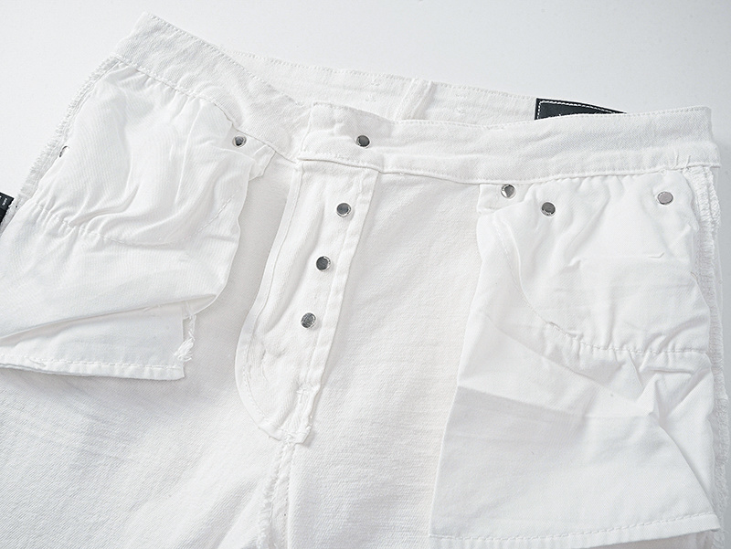 Amiri Logo Patch White Jeans H200 AM334