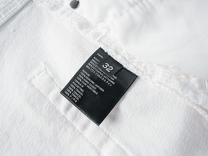 Amiri Logo Patch White Jeans H200 AM334