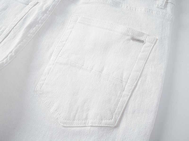 Amiri Logo Patch White Jeans H200 AM334