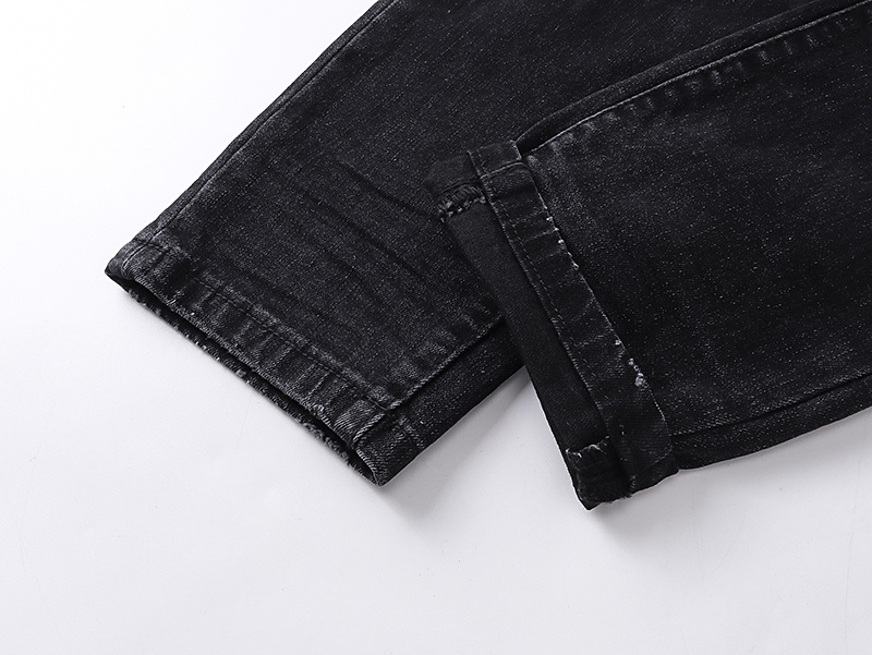 Amiri Slim Fit Black Jeans H200 AM342