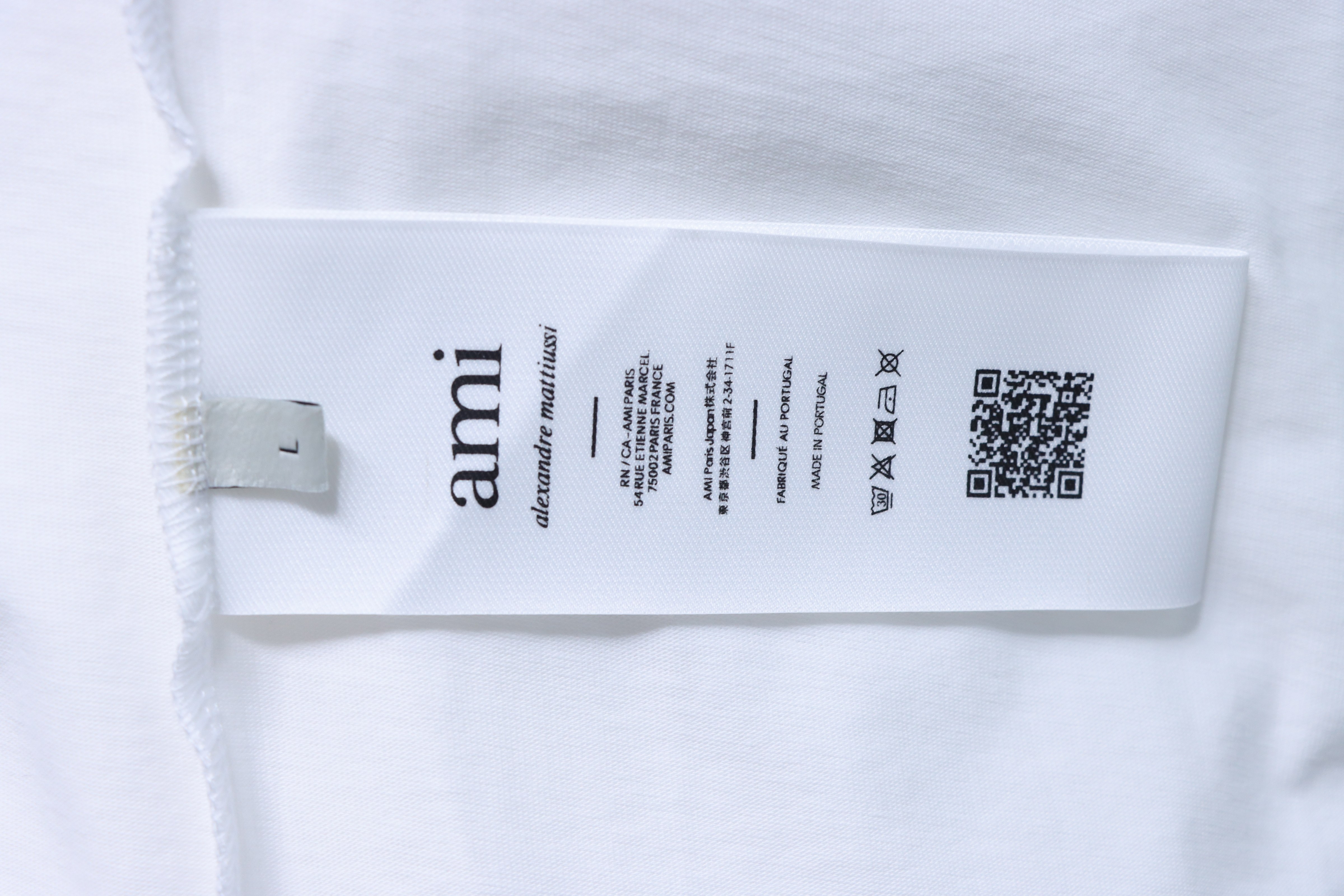 Amiri Small Heart Silicone Letter White T-Shirt h140