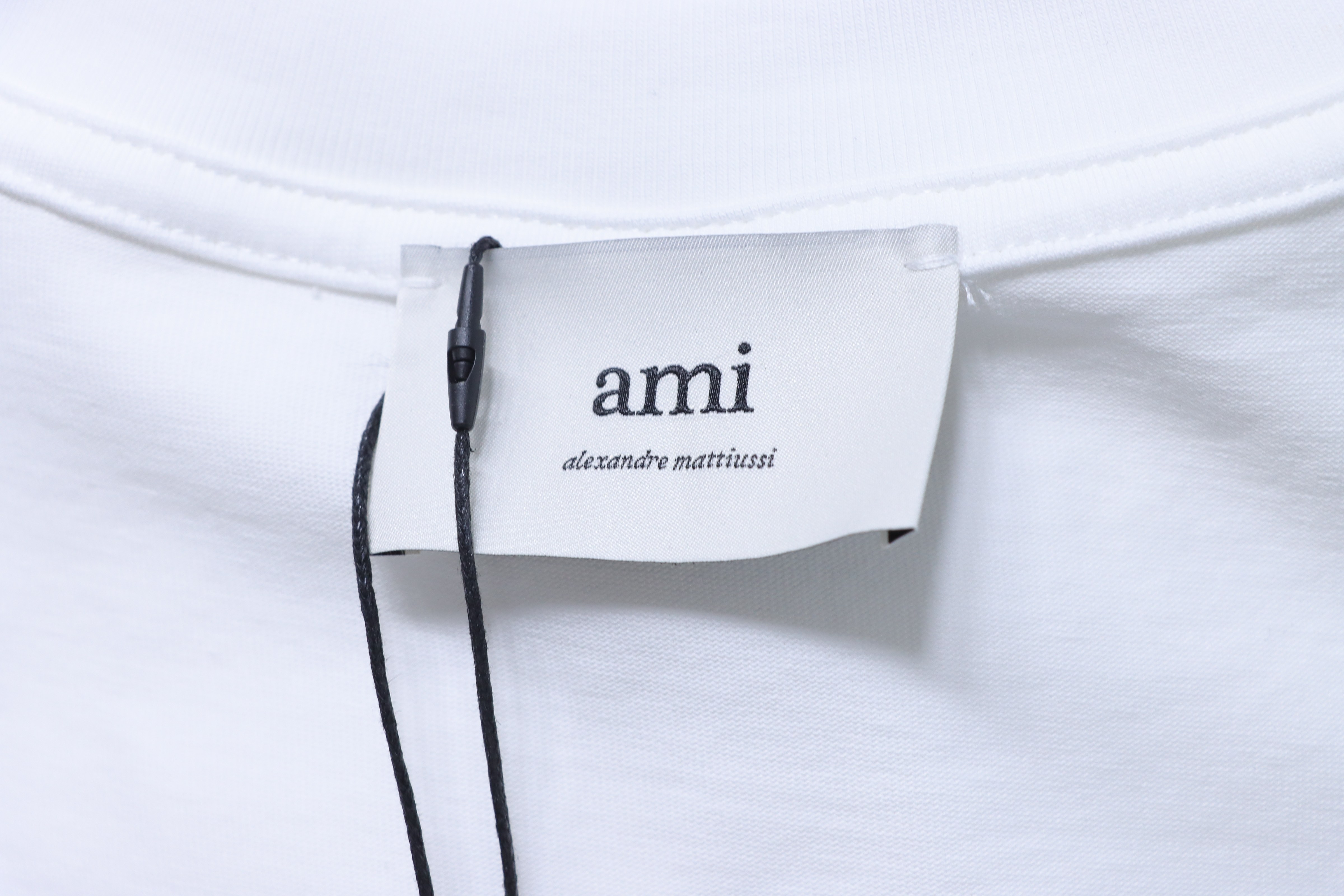 Amiri Small Heart Silicone Letter White T-Shirt h140