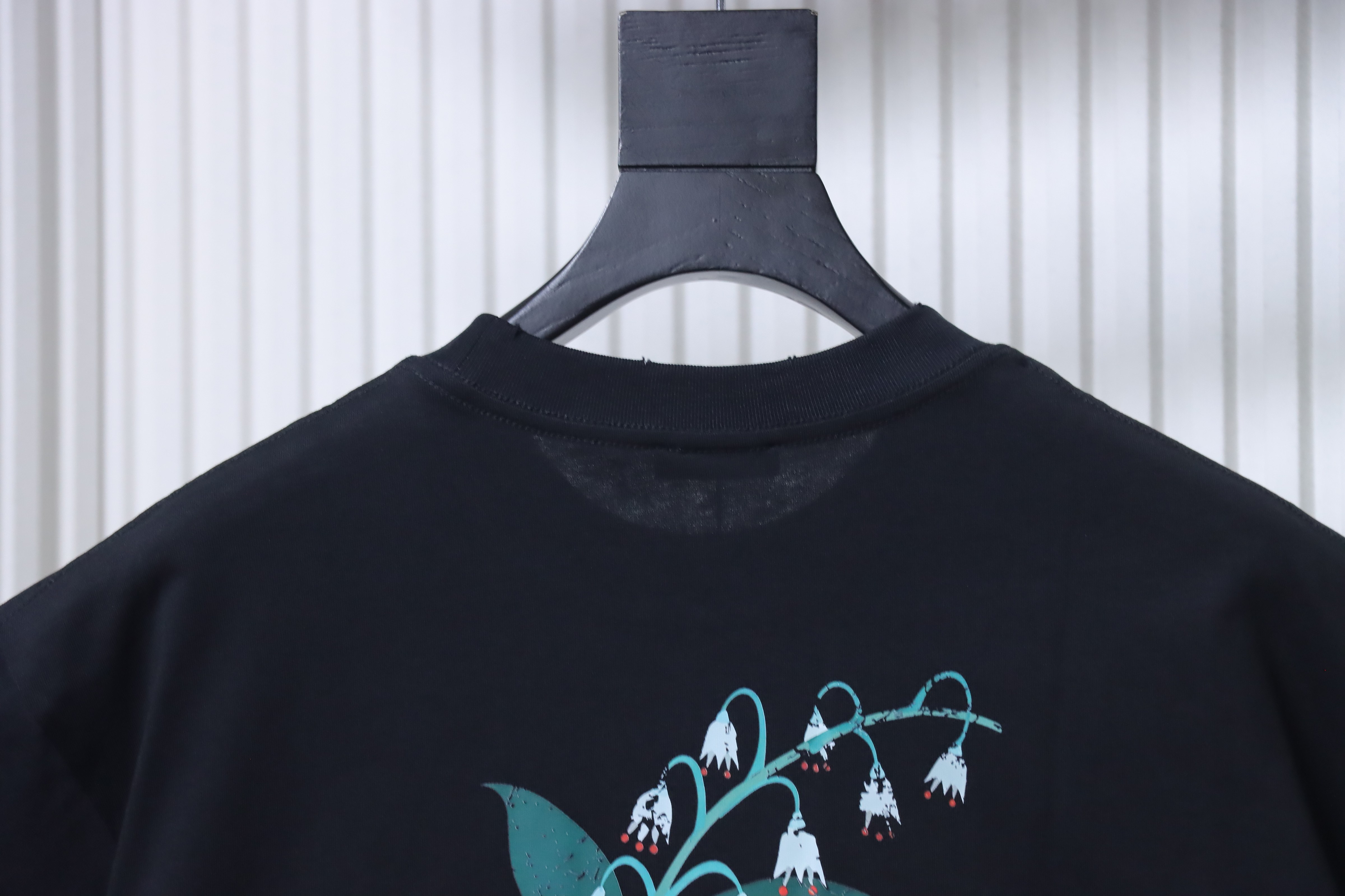 Dior 25SS Lily of the Valley Distressed Print T-Shirt Black H140