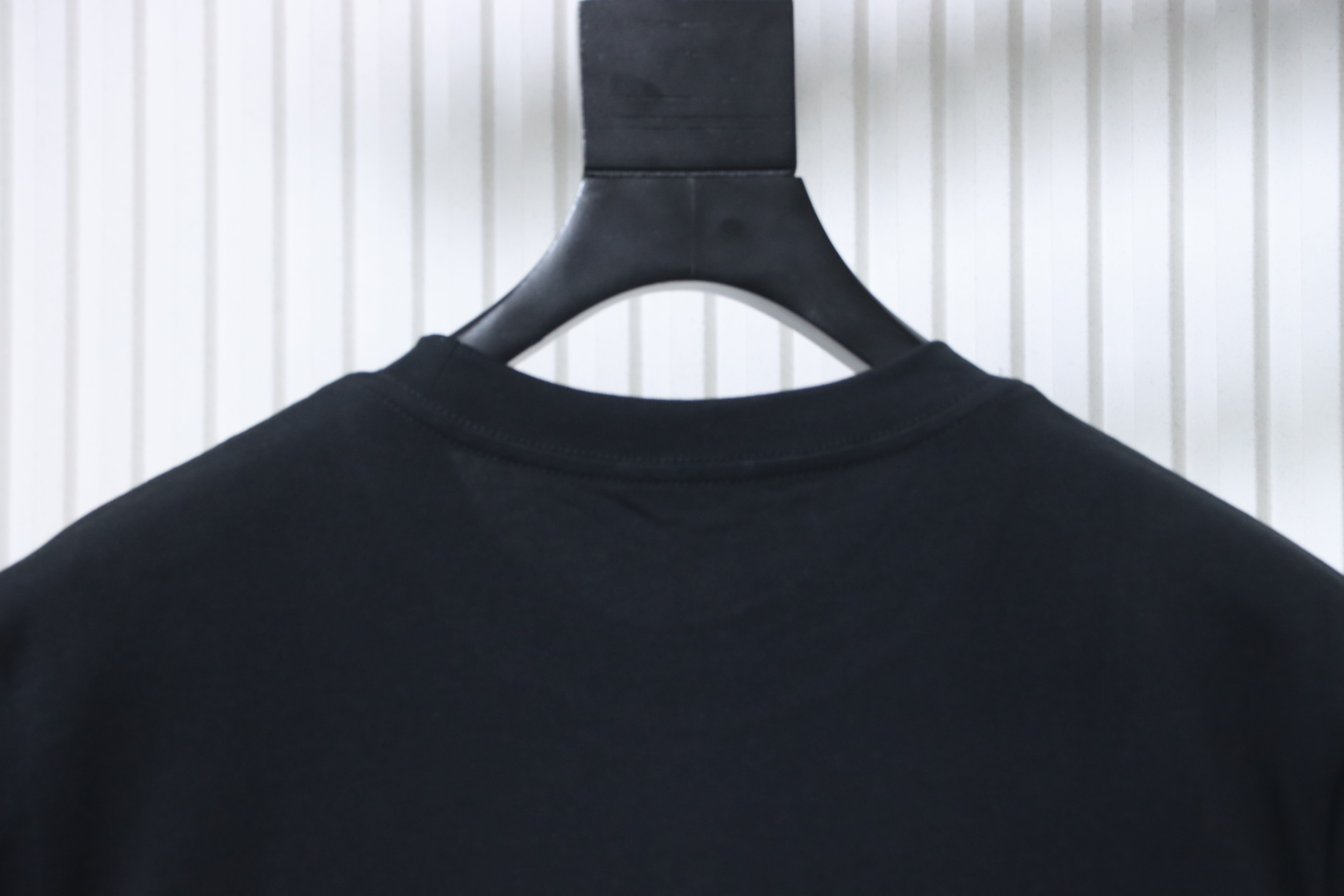 Dior 26SS 1947 Embroidered Letter T-Shirt Black H140