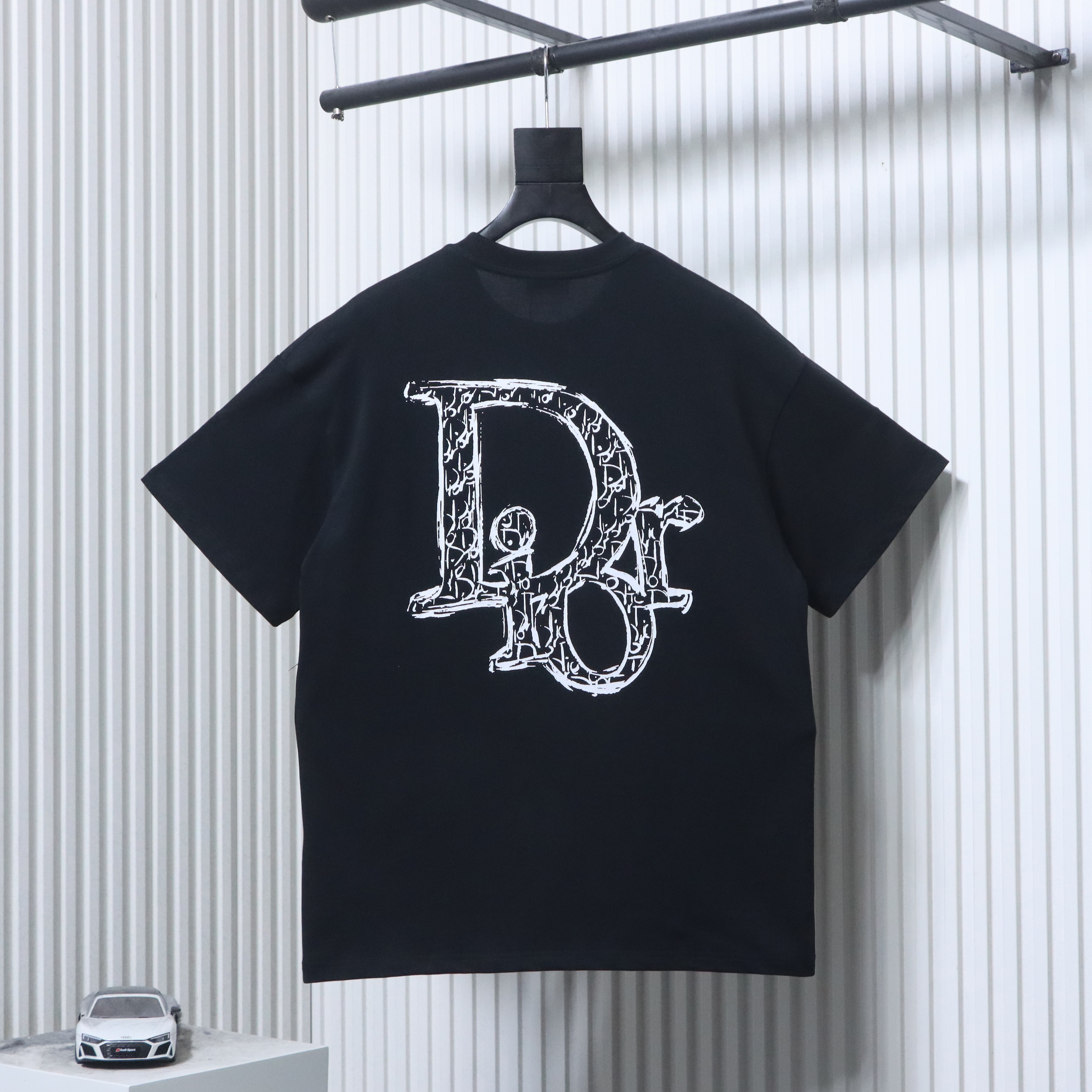Dior 26SS Graffiti Letter T-Shirt Black H150