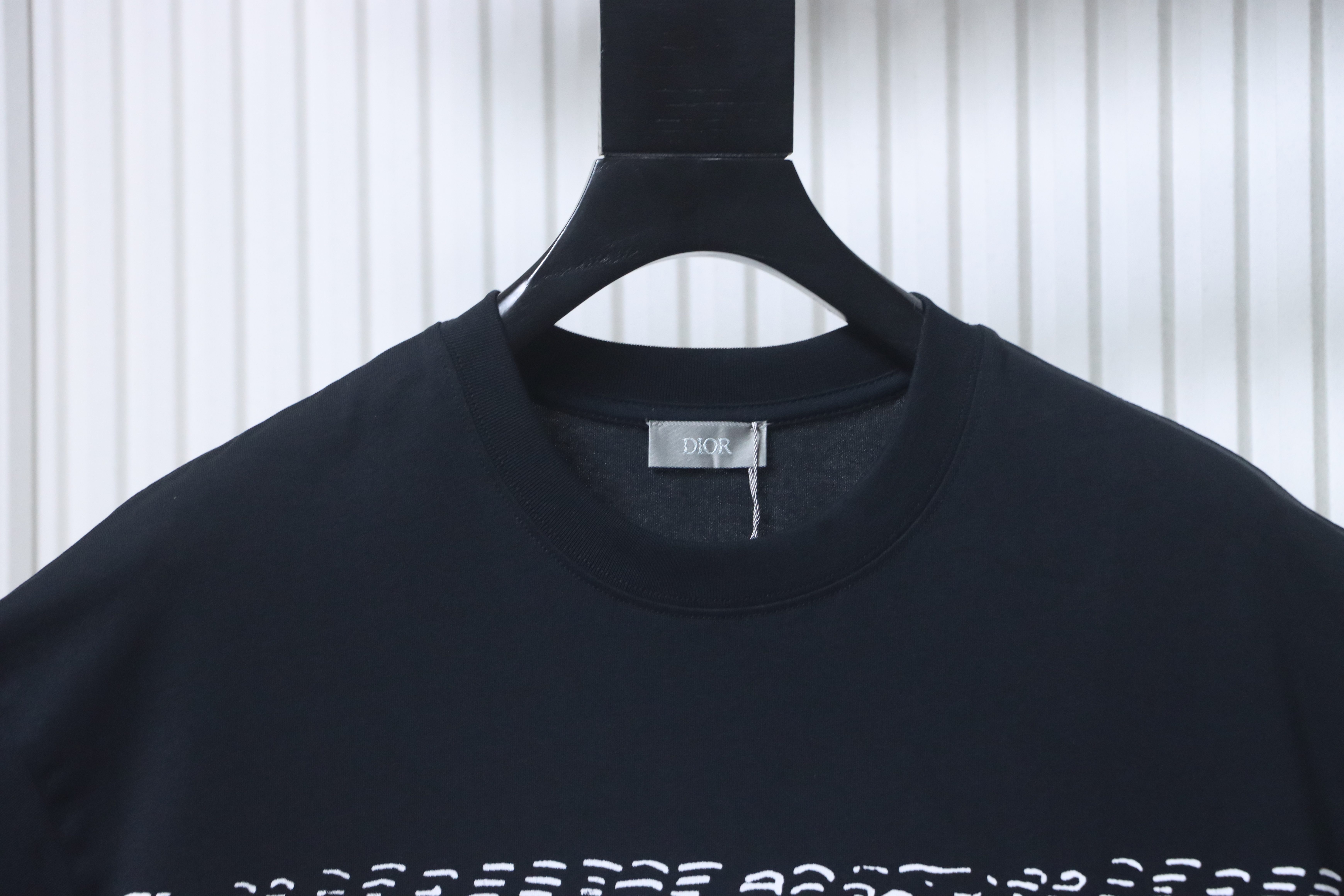Dior 26SS Graffiti Letter T-Shirt Black H150
