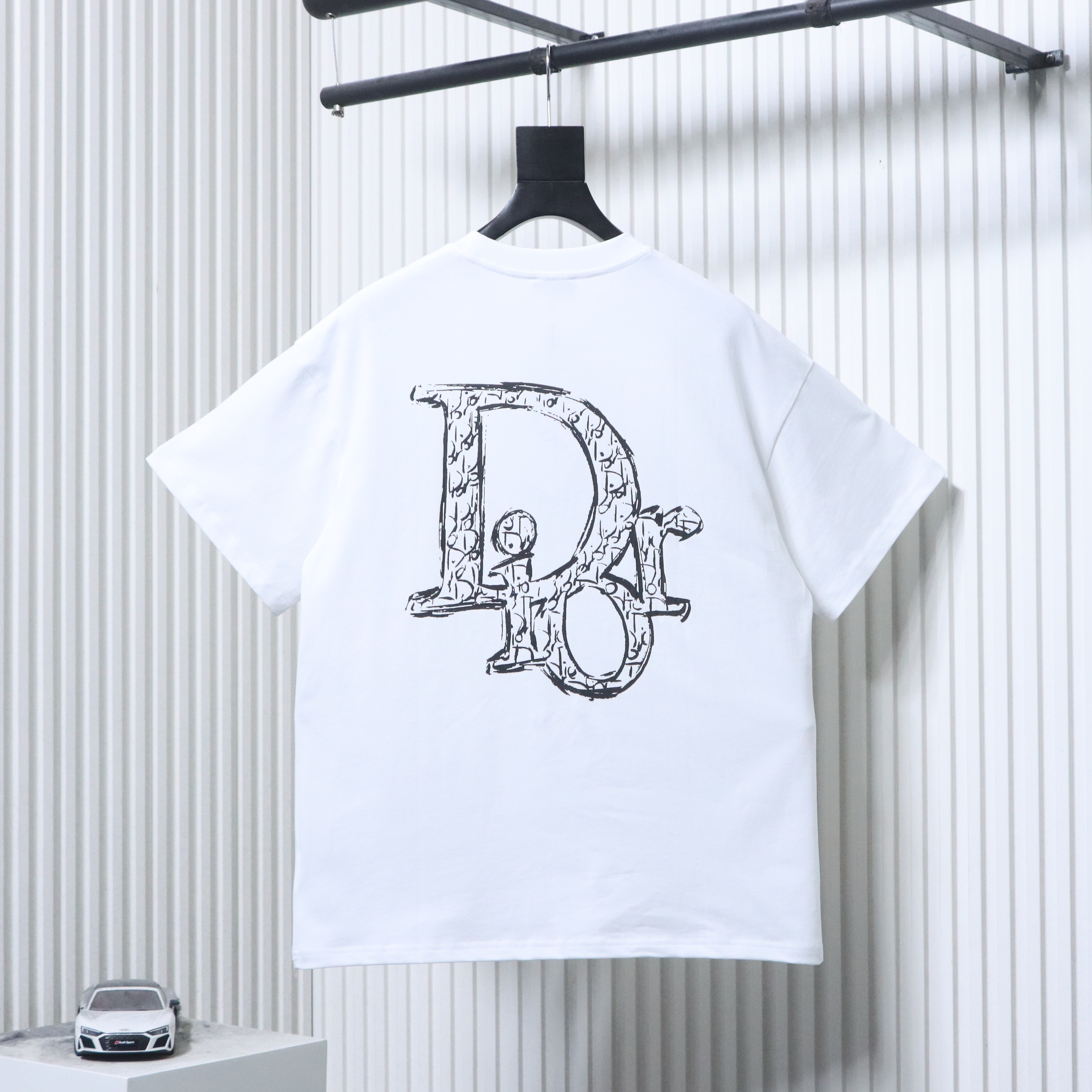 Dior 26SS Graffiti Letter T-Shirt White H150