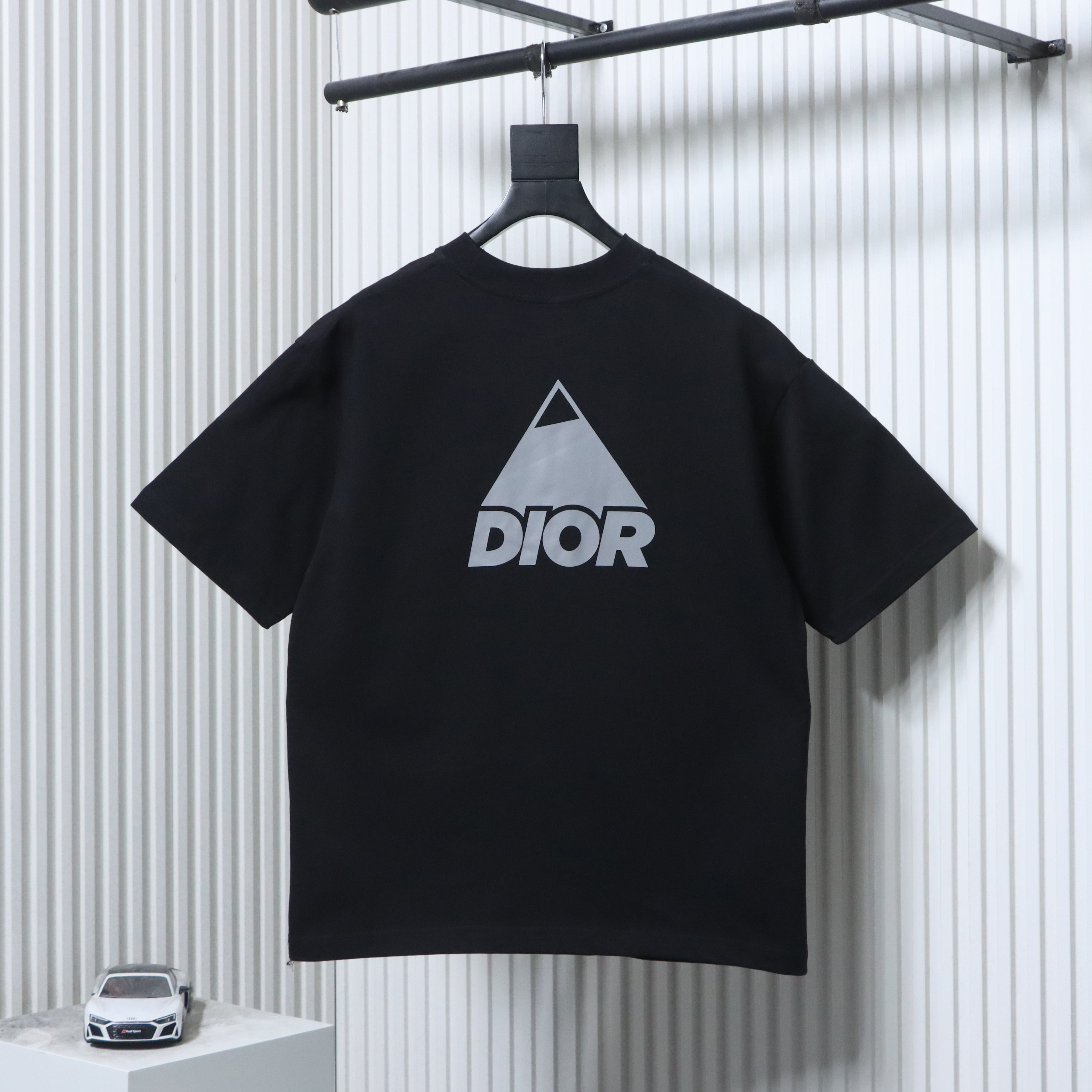 Dior Reflective Triangle Logo T-Shirt Black H140