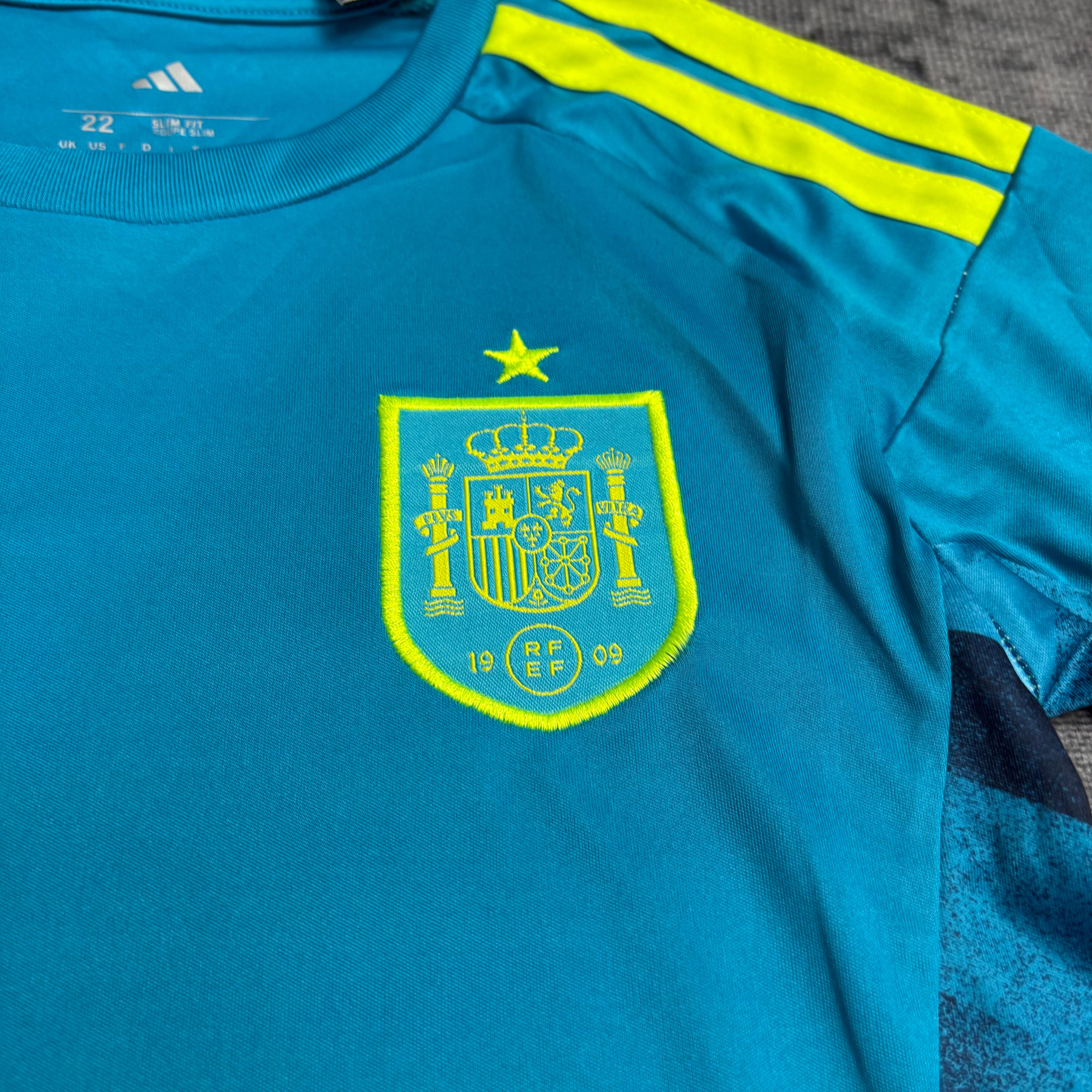 Spain 2026 Kids long-sleeved goalkeeper jersey