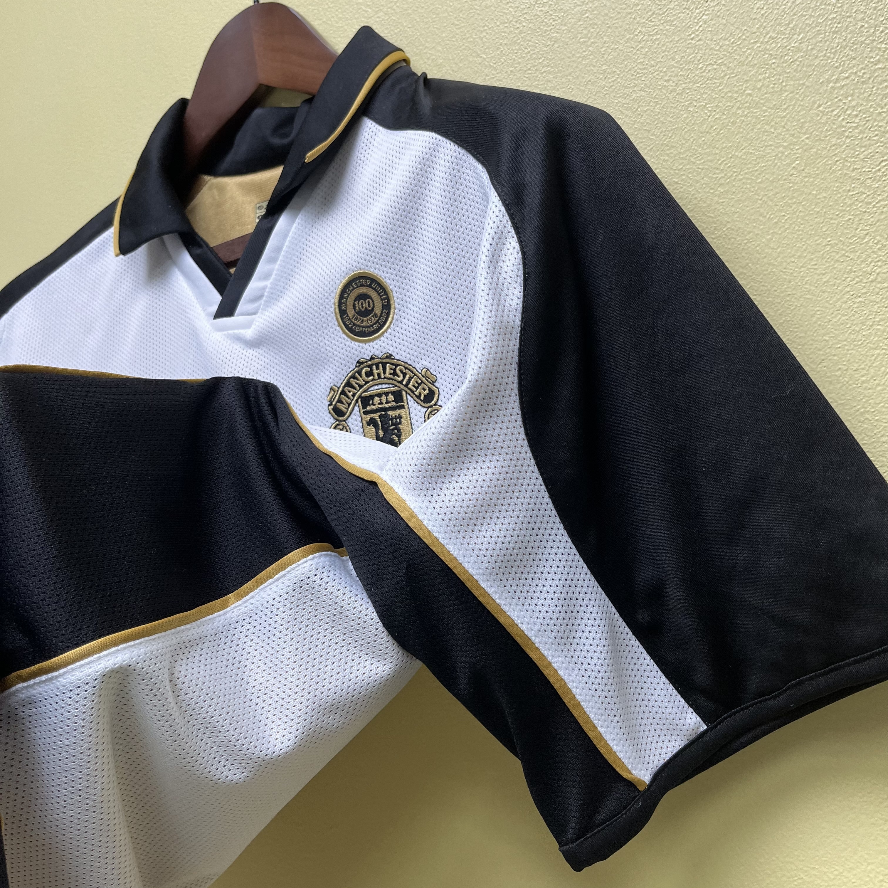 M-U 01/02 Retro Centennial Edition Black Gray, Gold