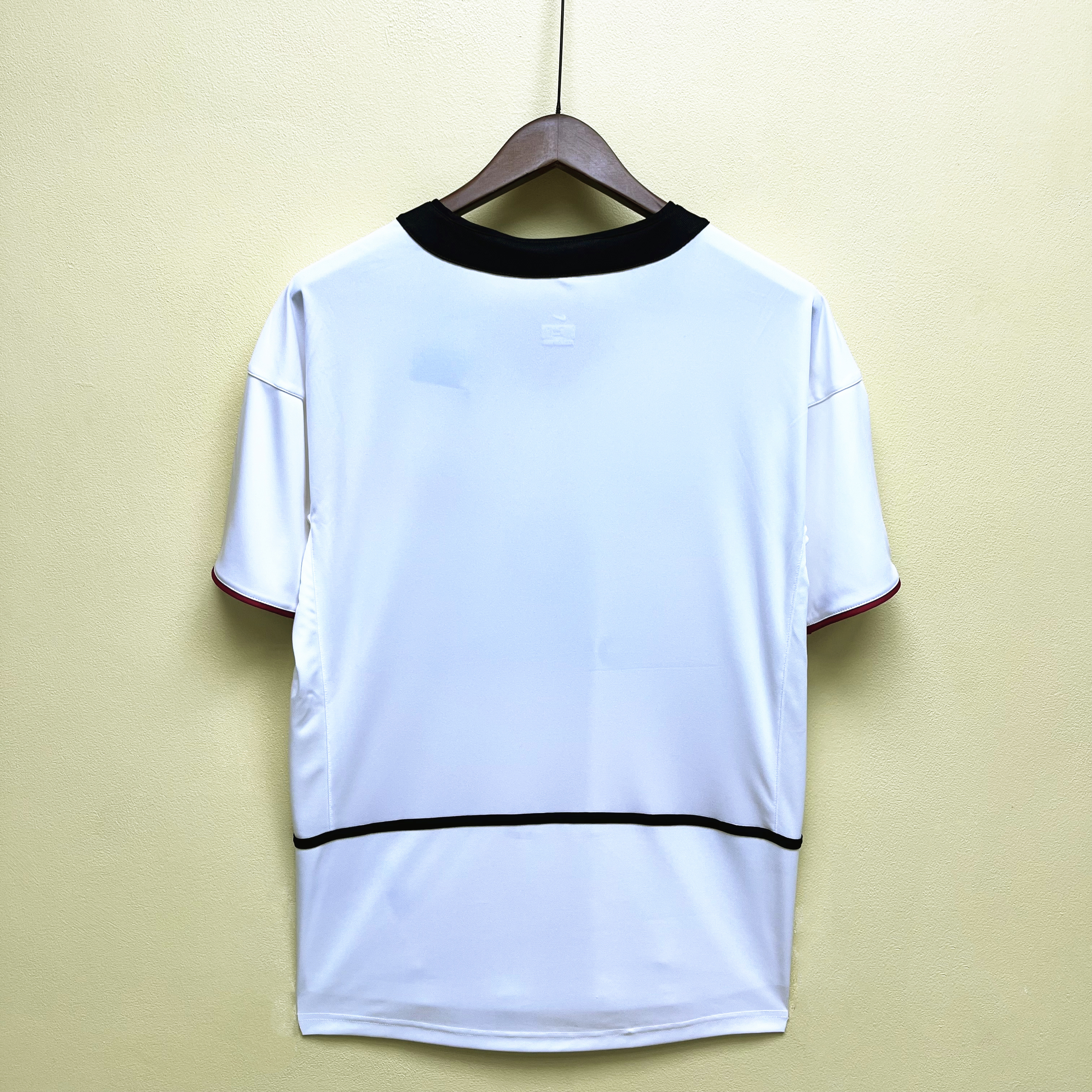 M-U 02/03 away Retro