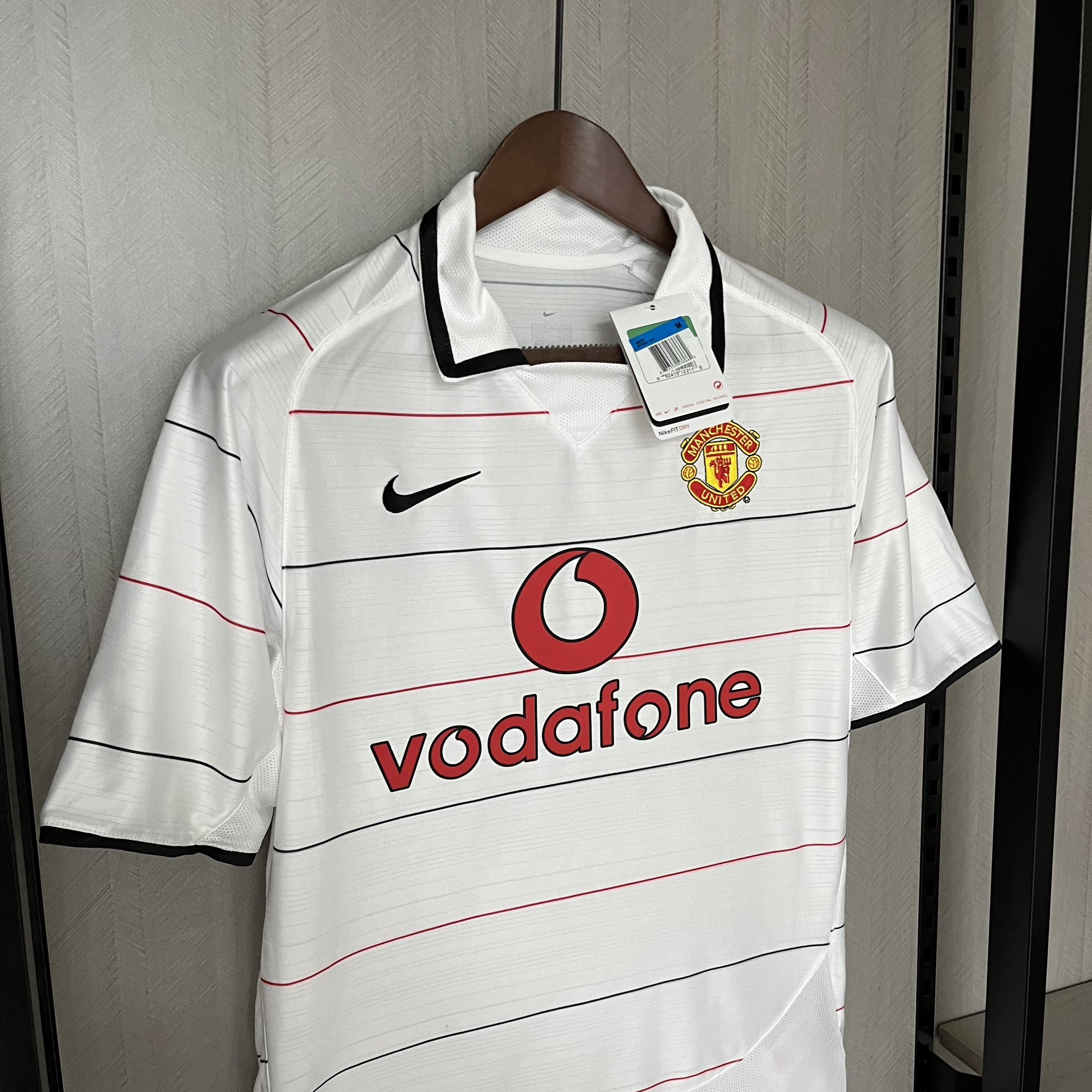 M-U 2004/06 away Retro jersey