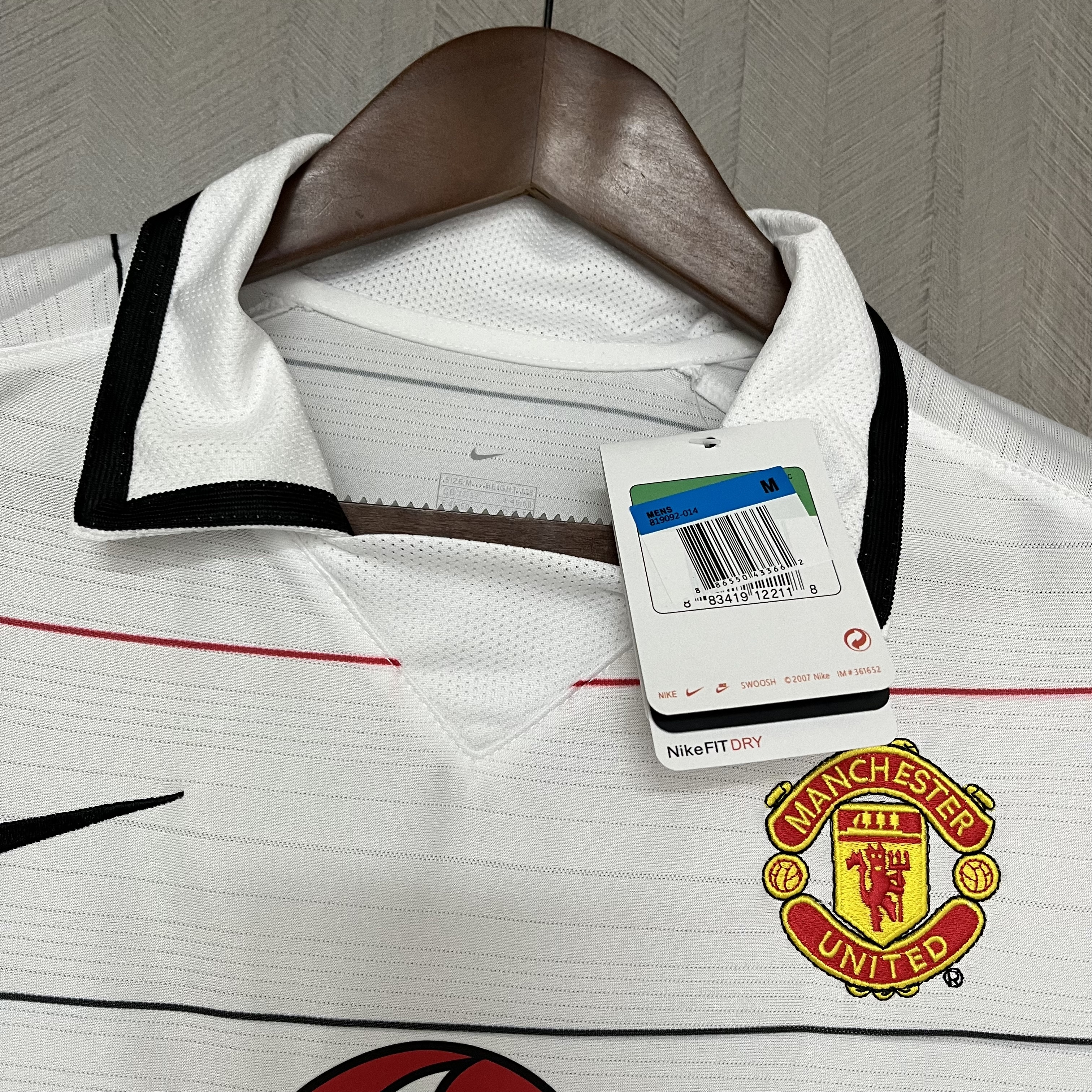 M-U 2004/06 away Retro jersey