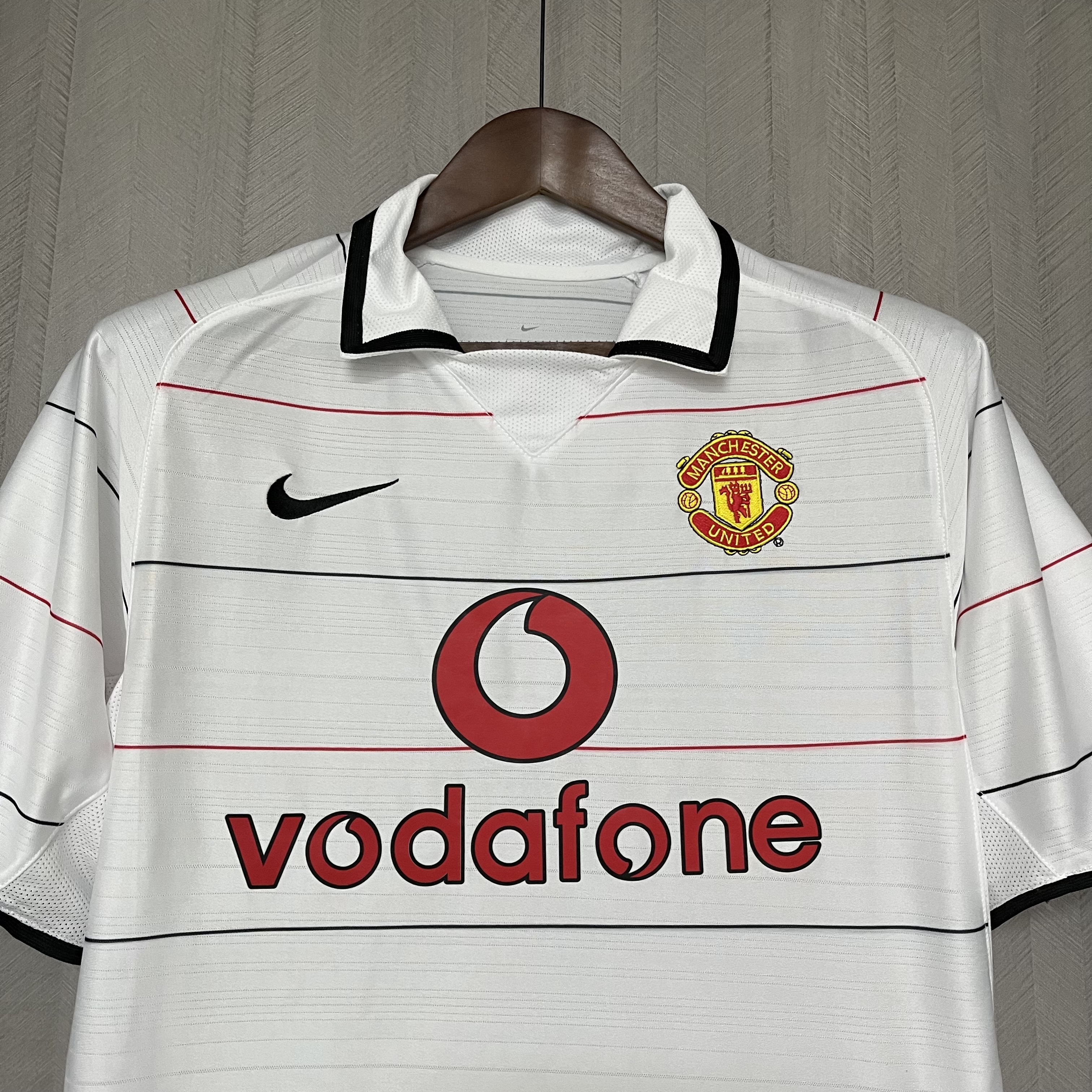 M-U 2004/06 away Retro jersey