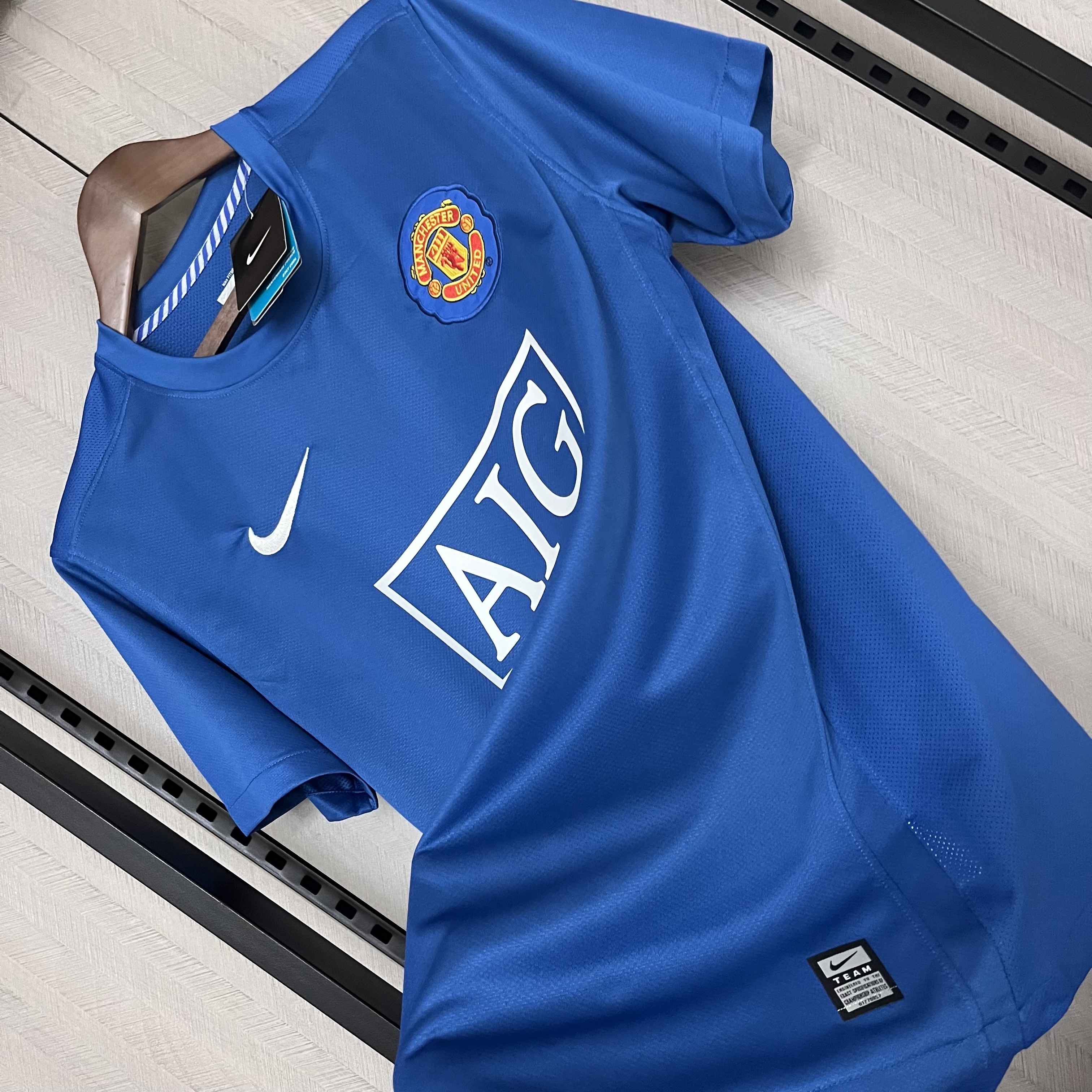 M-U 2007/08 away Retro
