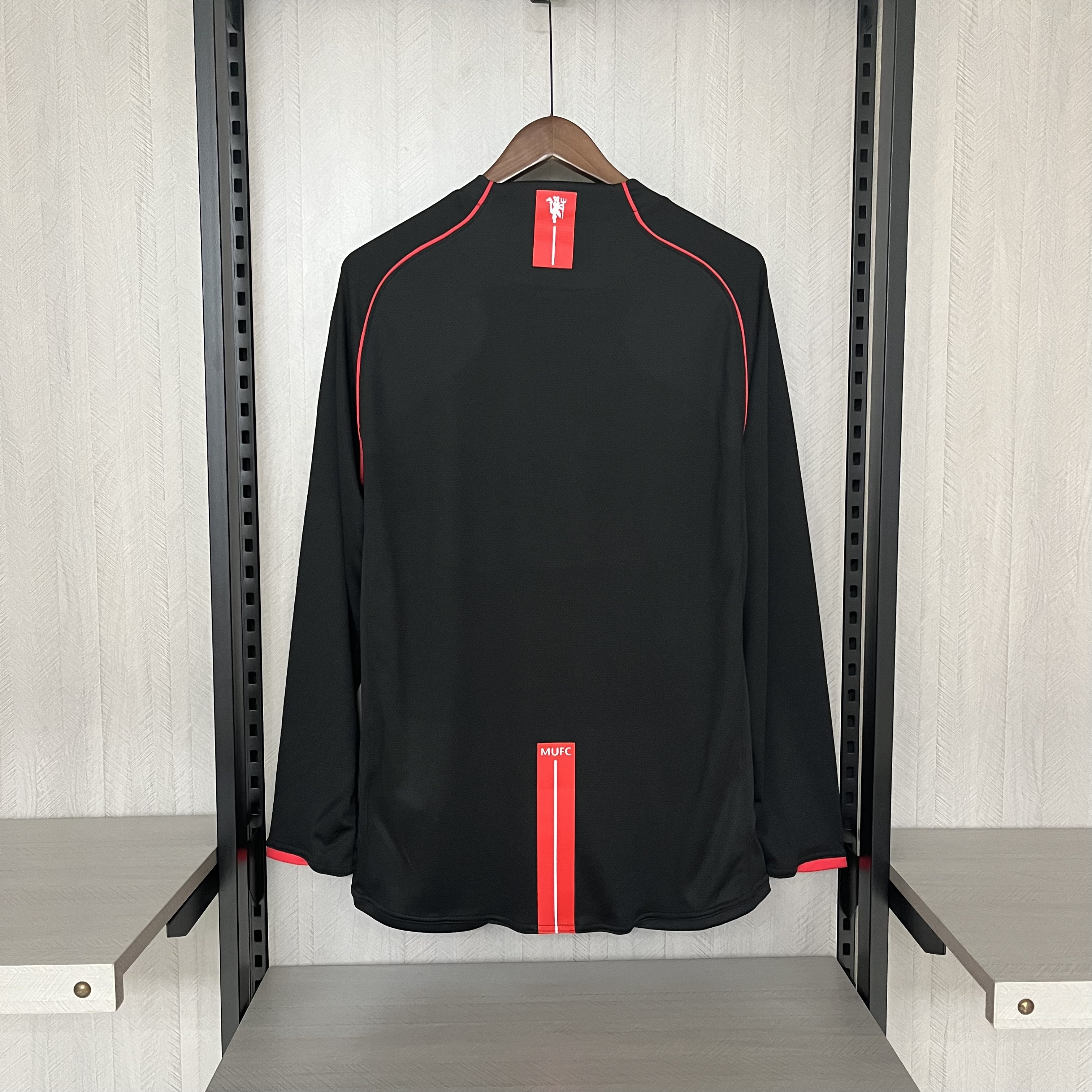 M-U 2007/08 long sleeve away Retro