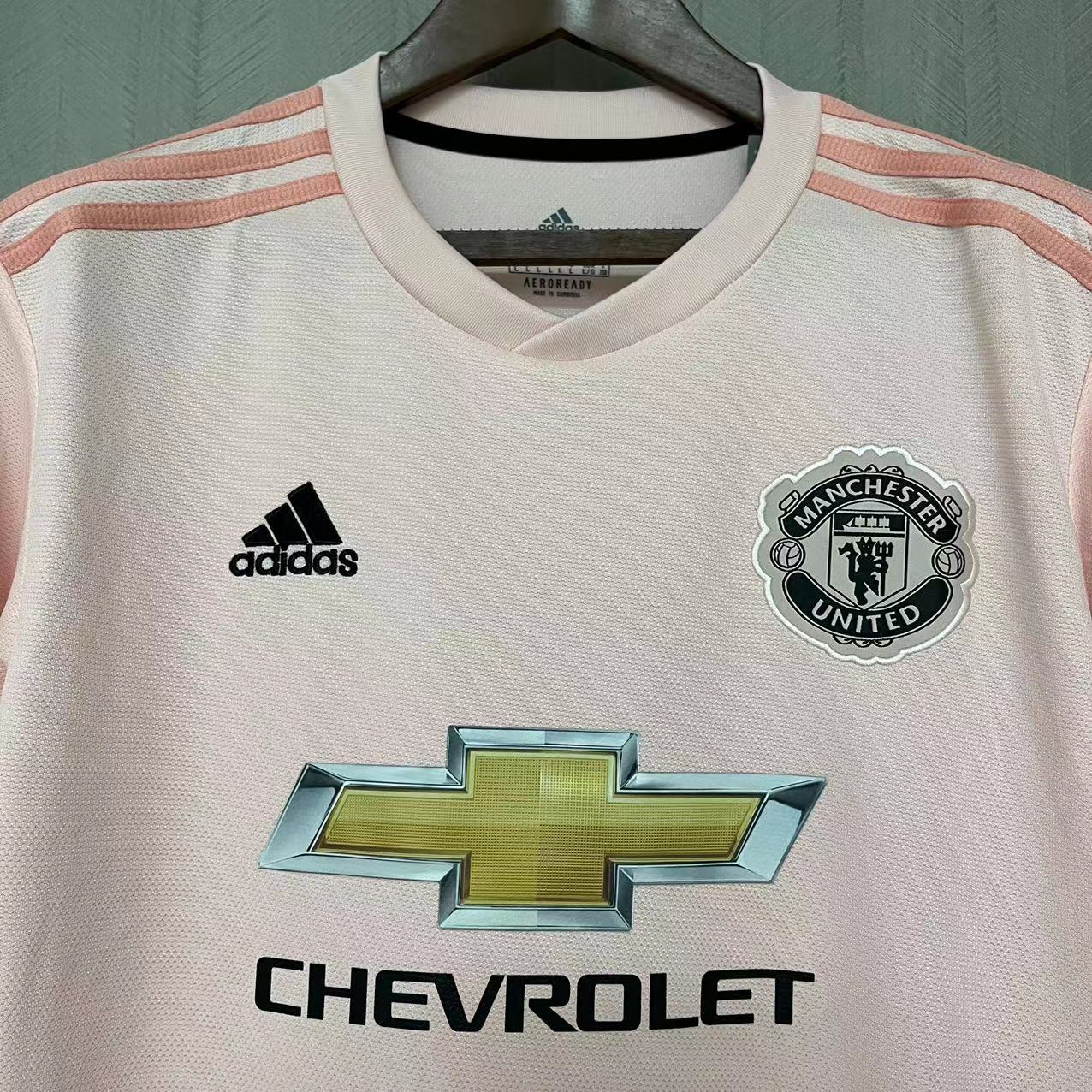 M-U 2018/19 away Retro