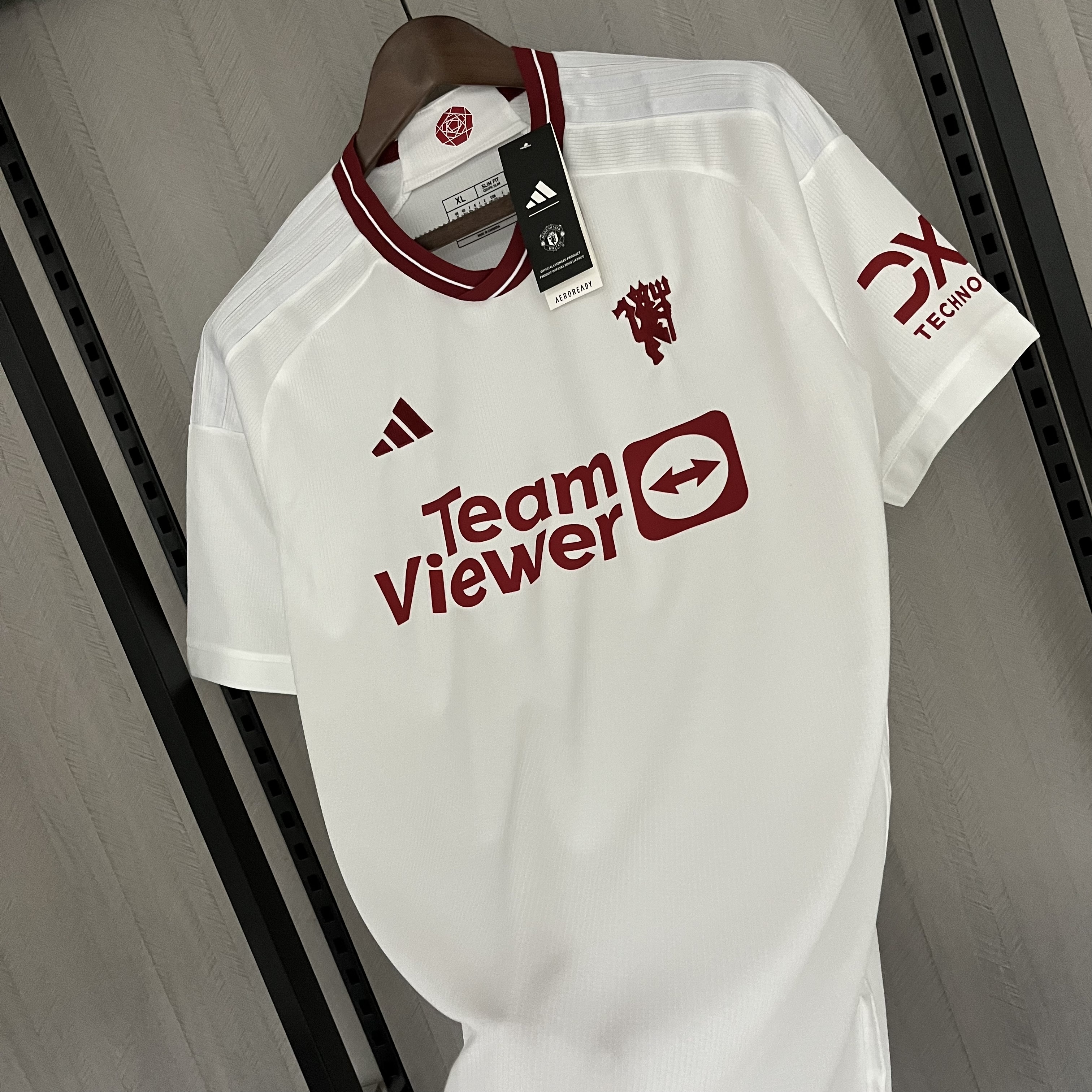 M-U 2023/24 away II