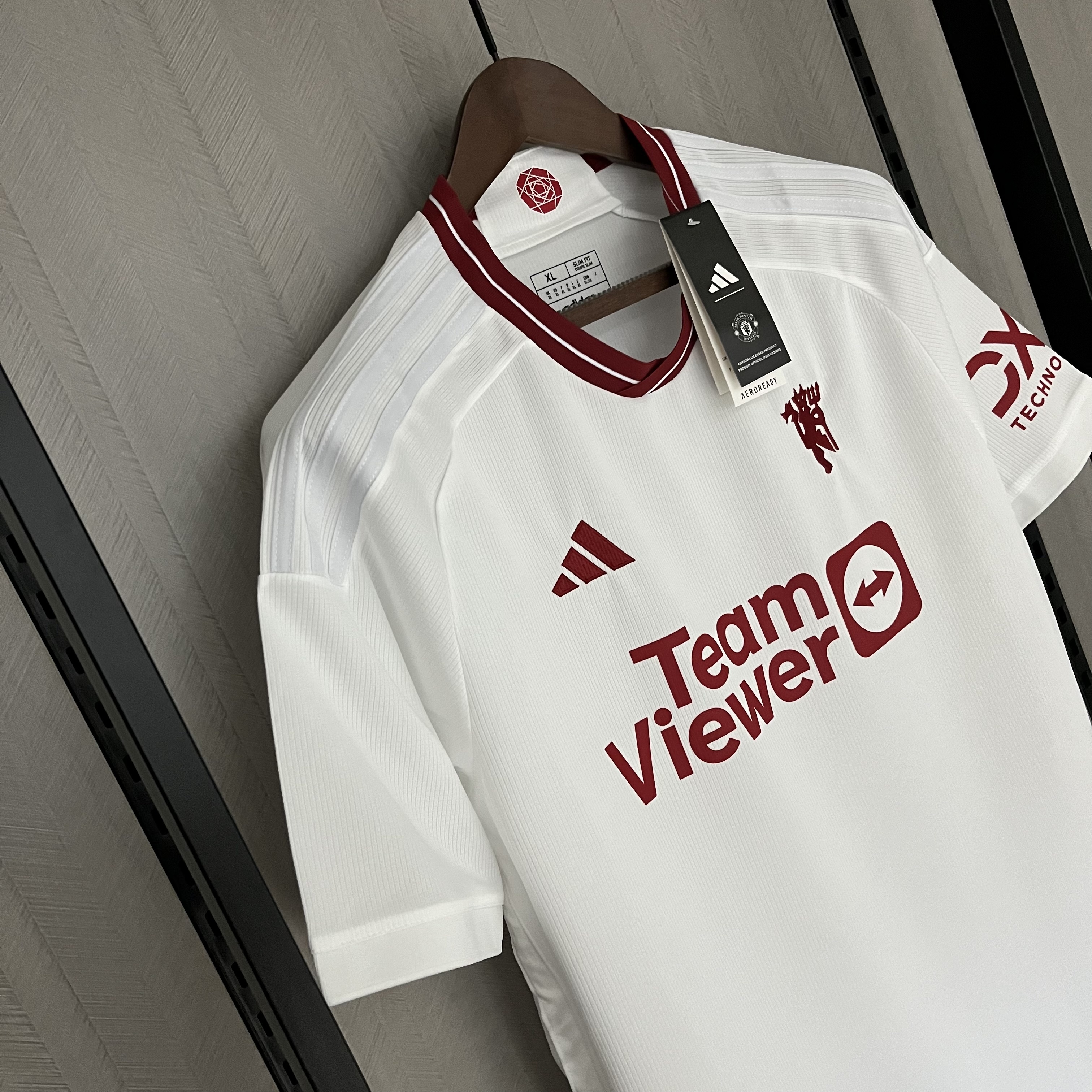 M-U 2023/24 away II