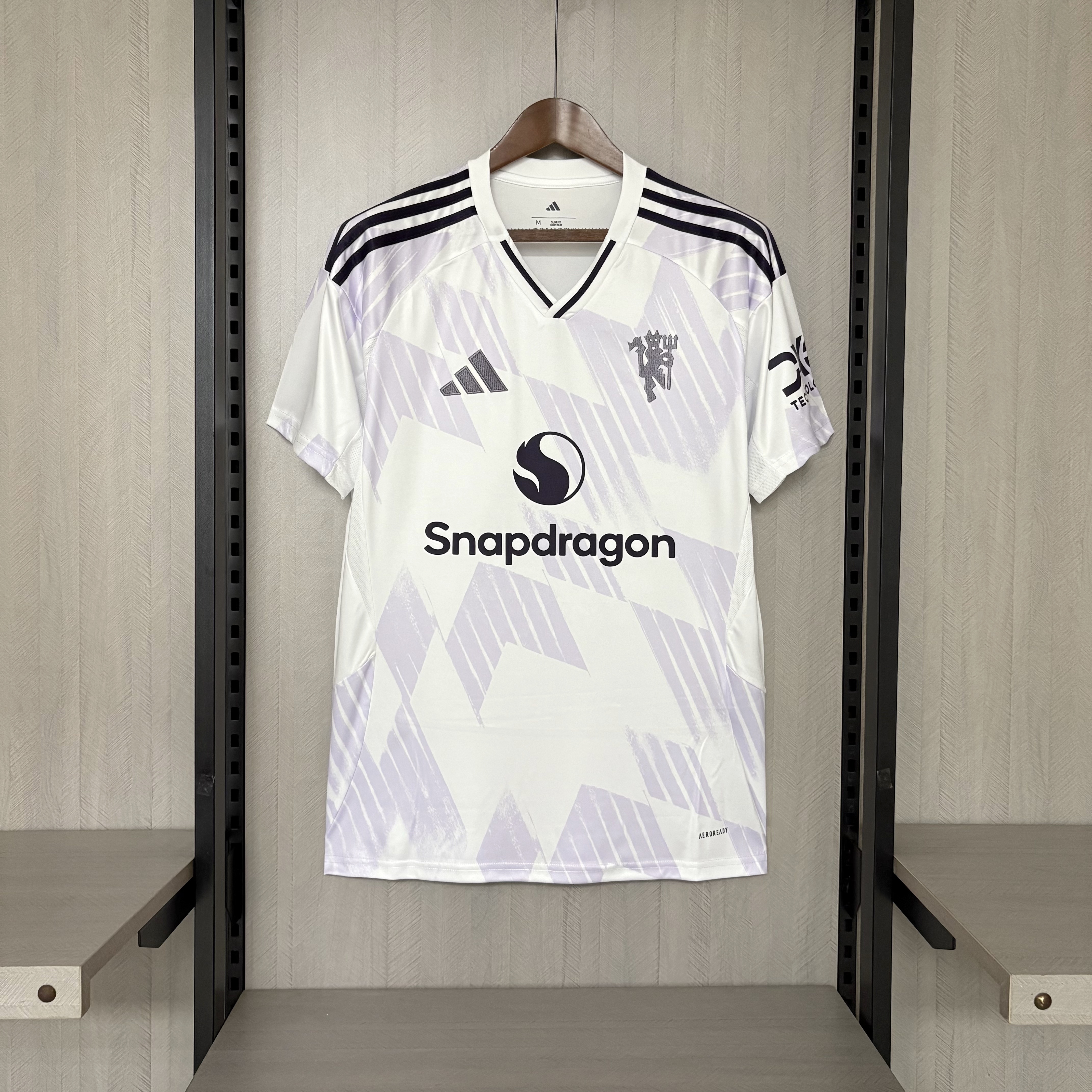 M-U 2024/25 away Jersey