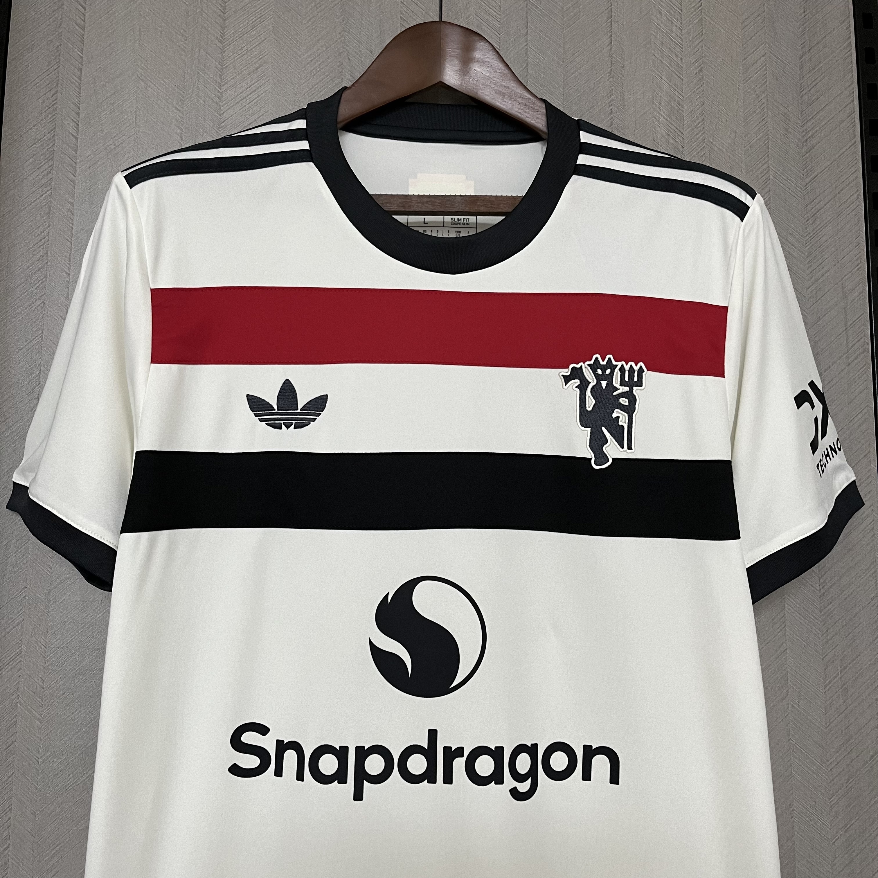 M-U 2024/25 III Jersey