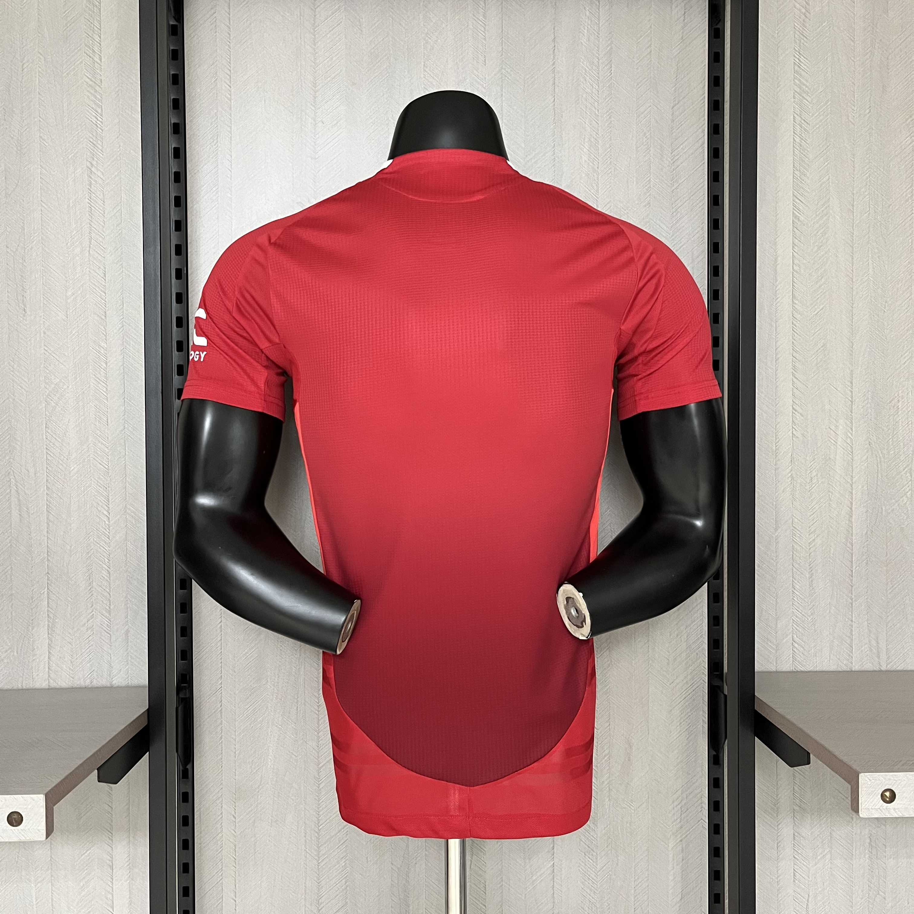 M-U 2024/25 player home Jersey