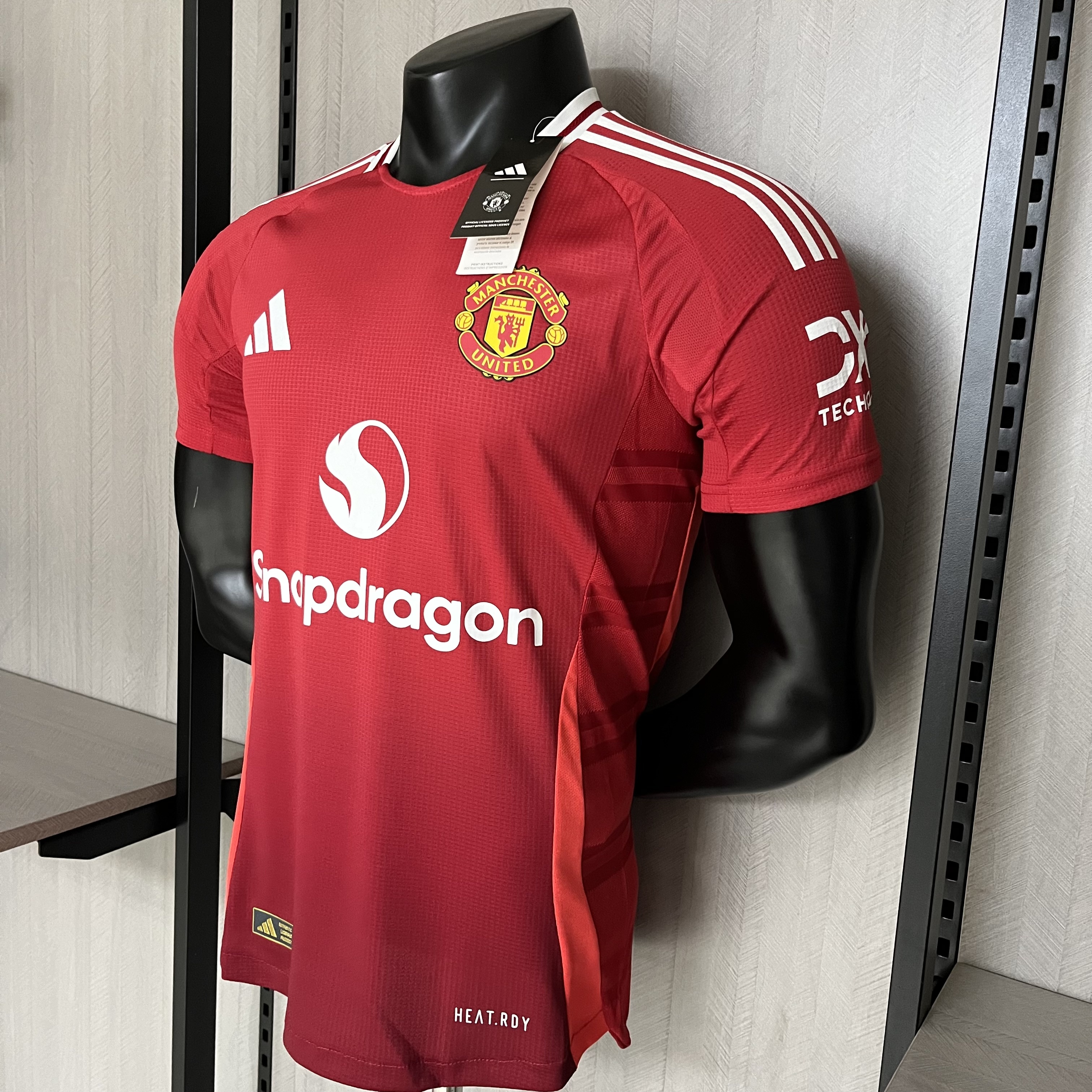 M-U 2024/25 player home Jersey