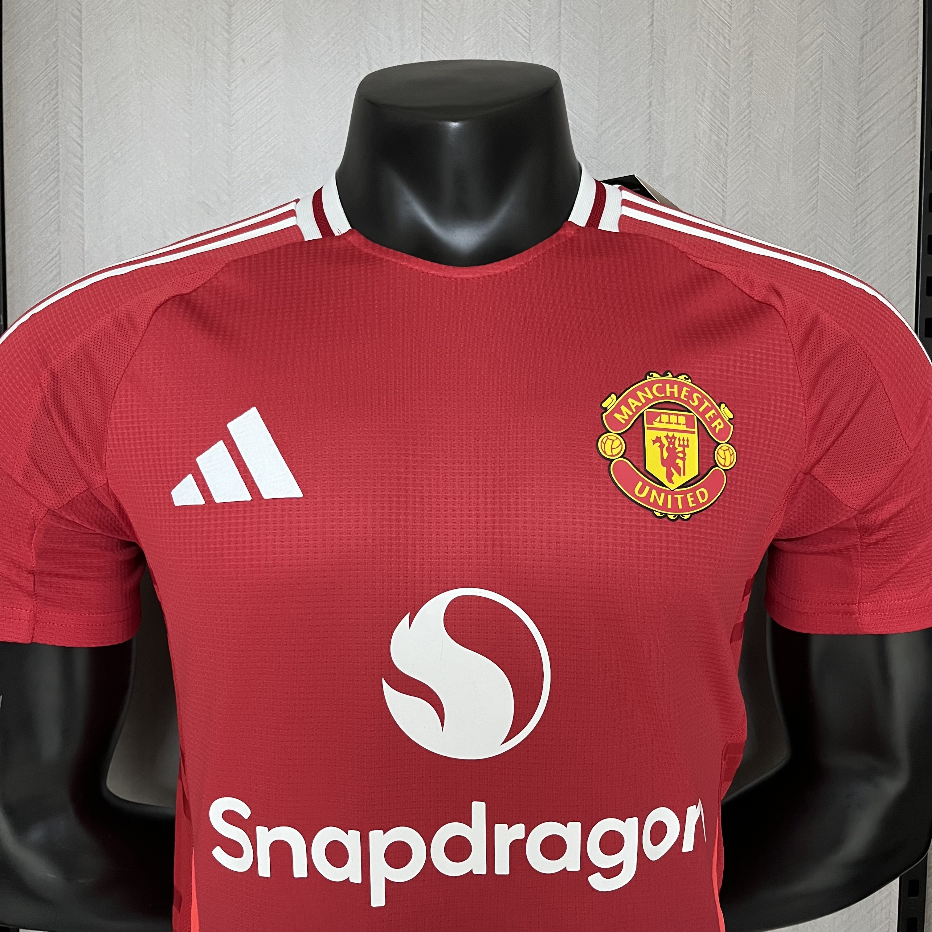 M-U 2024/25 player home Jersey